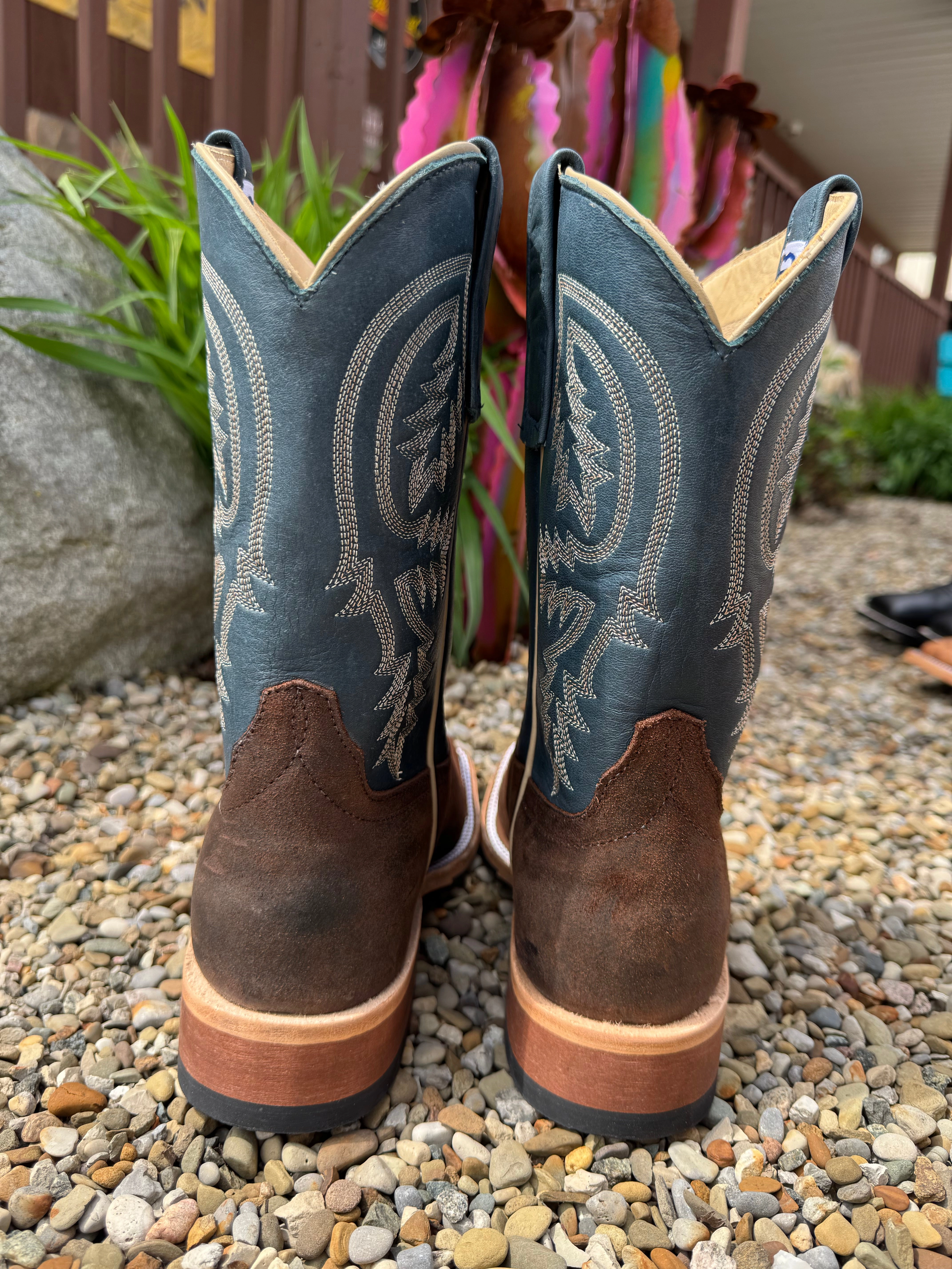 Weekend Ready Seamless Feel Anderson Bean Men's Dark Brown Raiz Waxy Kudu & 10 Blue Petrolia Bella Top Square Toe Cowboy Boots 360687