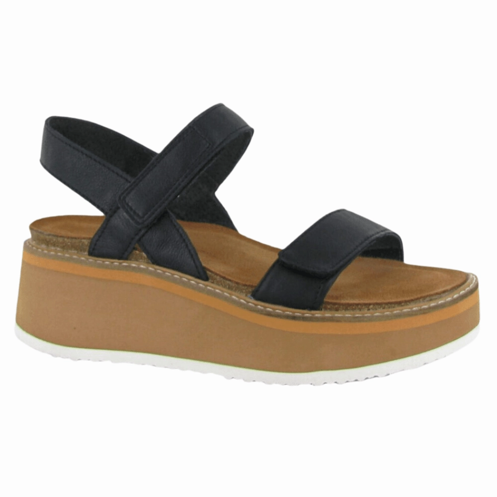 Soft Interior Meringue | Leather | Soft Black w/ Camel Sole