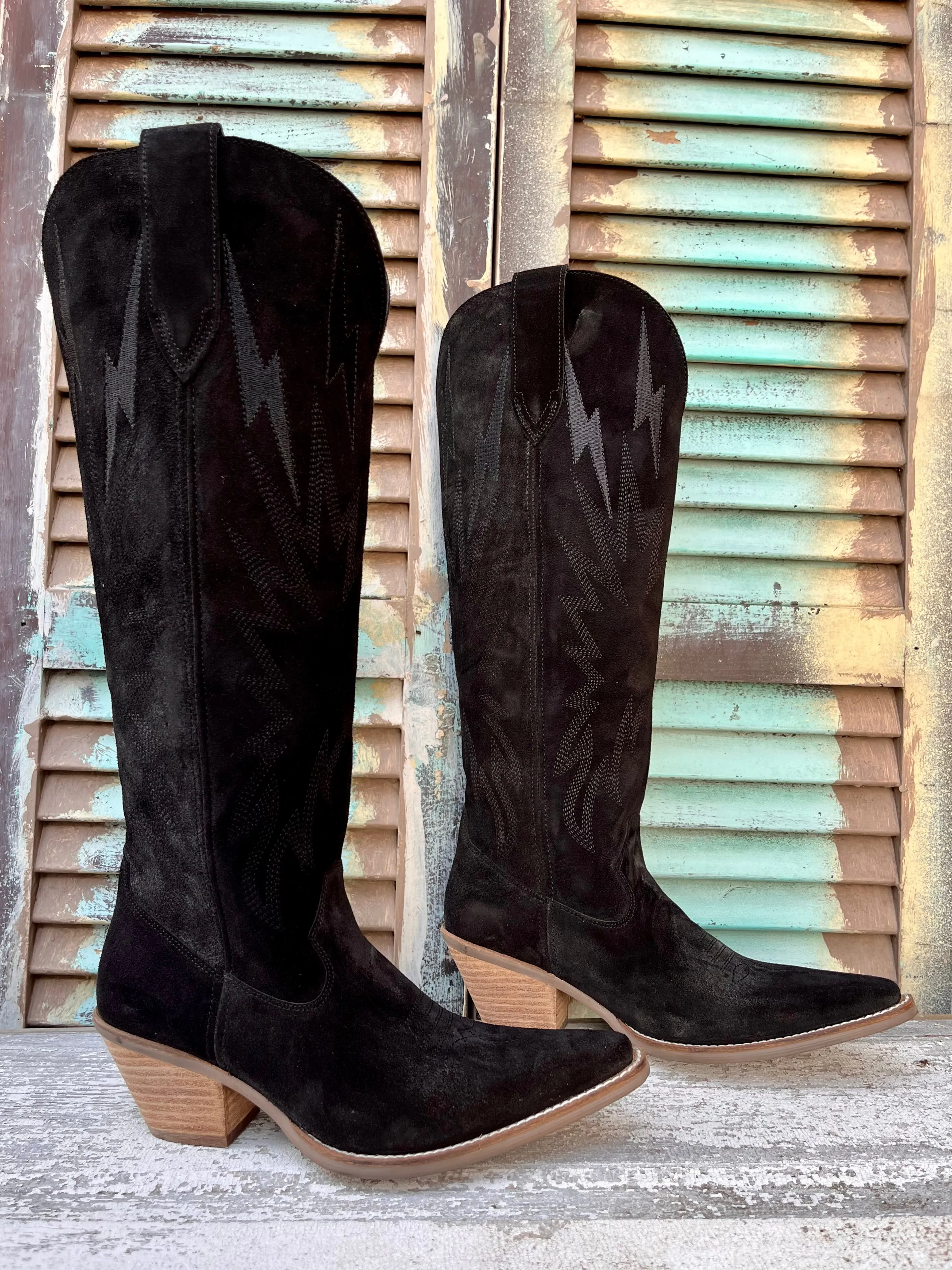 Shock Absorber Classic Line Dingo Women's Black Thunder Road Snip Toe Cowgirl Boots DI597-BK