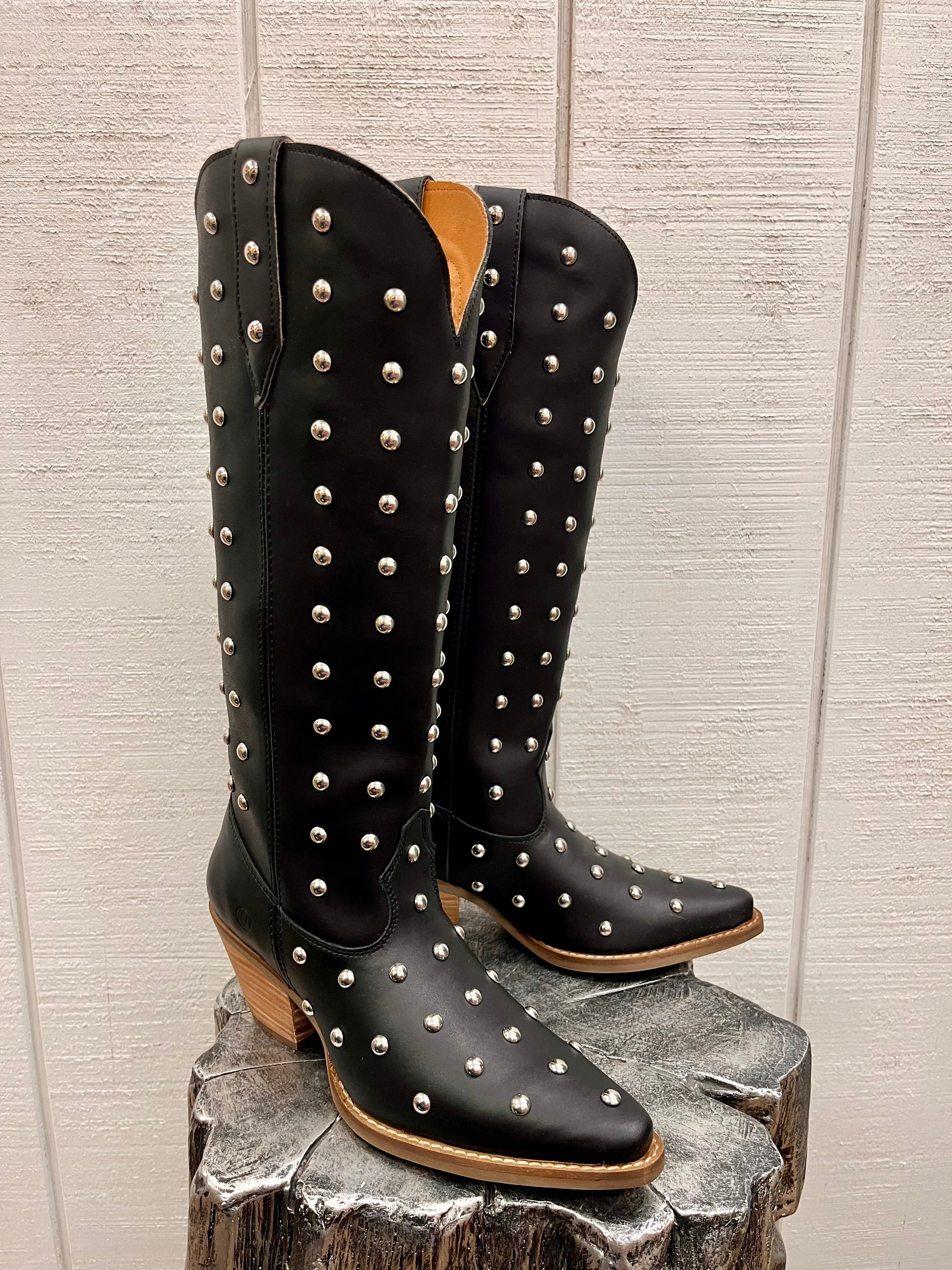 Comfortable Upper Date Ready Dingo Women's Broadway Bunny Black Tall Studded Snip Toe Cowgirl Boots DI155-BLK