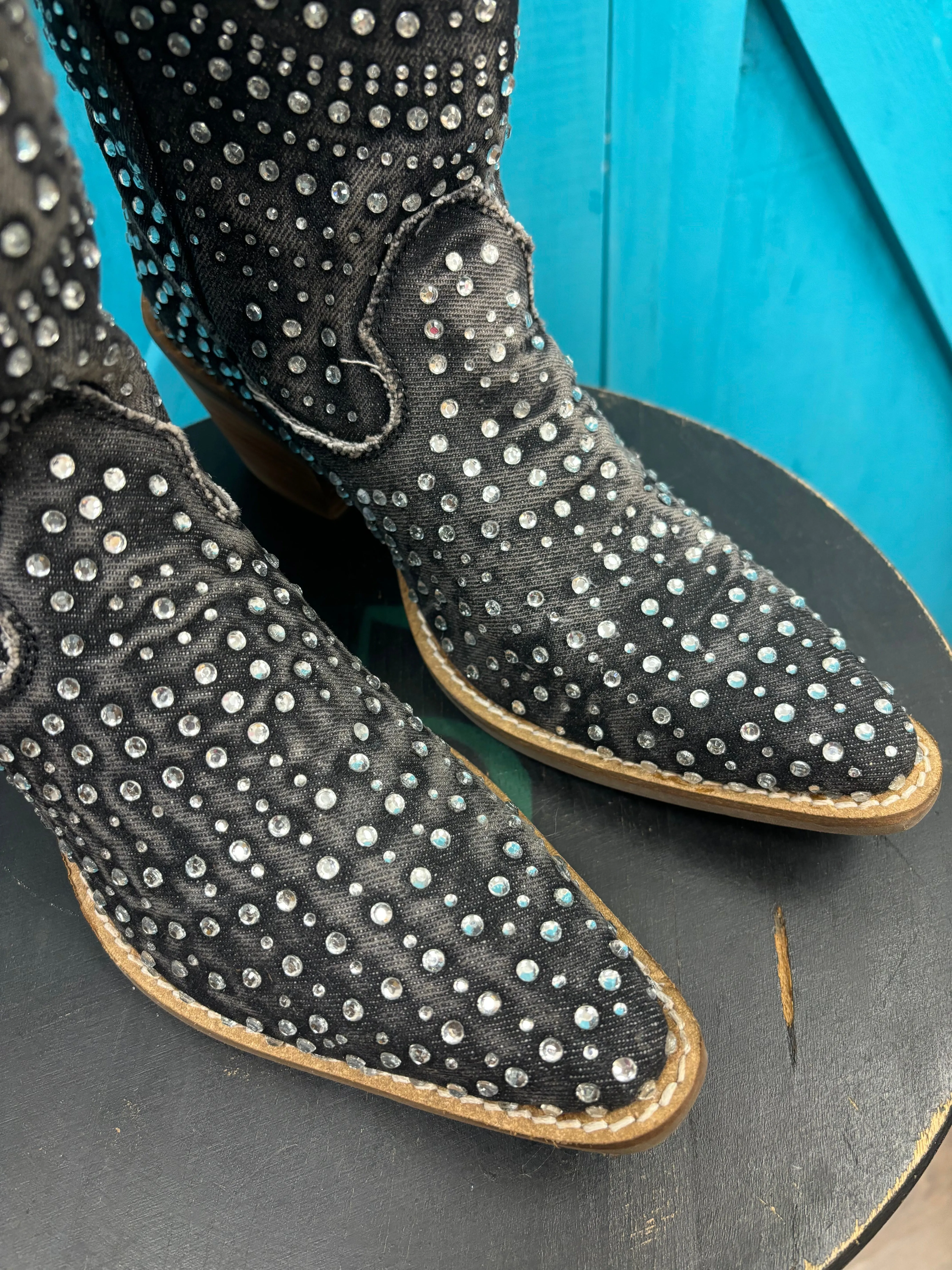 CushionedSole Dingo Women's Honkytonk Honey Black Denim Snip Toe Tall Rhinestone Cowgirl Boots DI162