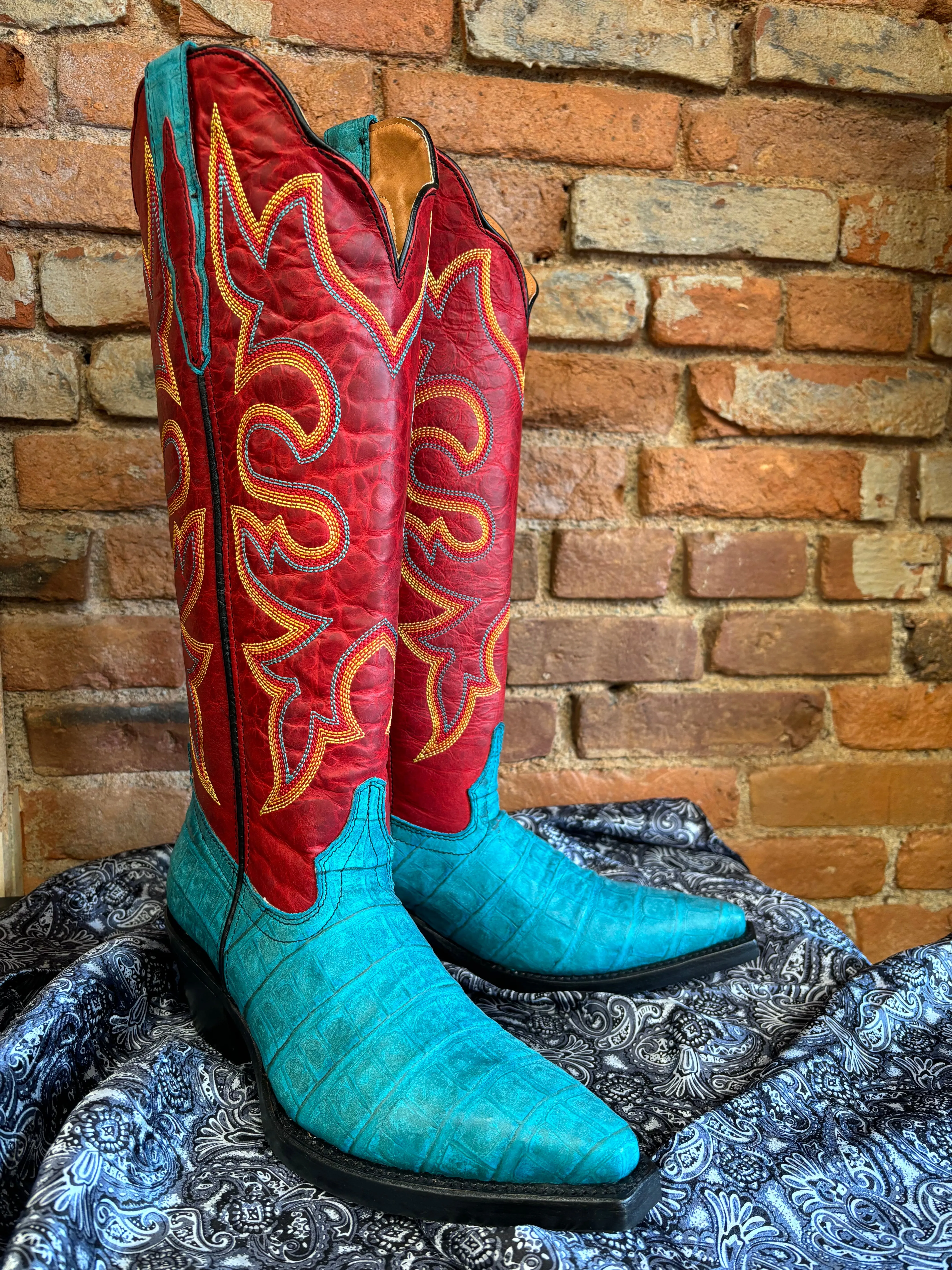 Compact Frame Fleece Soft Dingo Women's Royale Matilda Red & Turquoise Caiman Print Snip Toe Tall Cowgirl Boots DI231