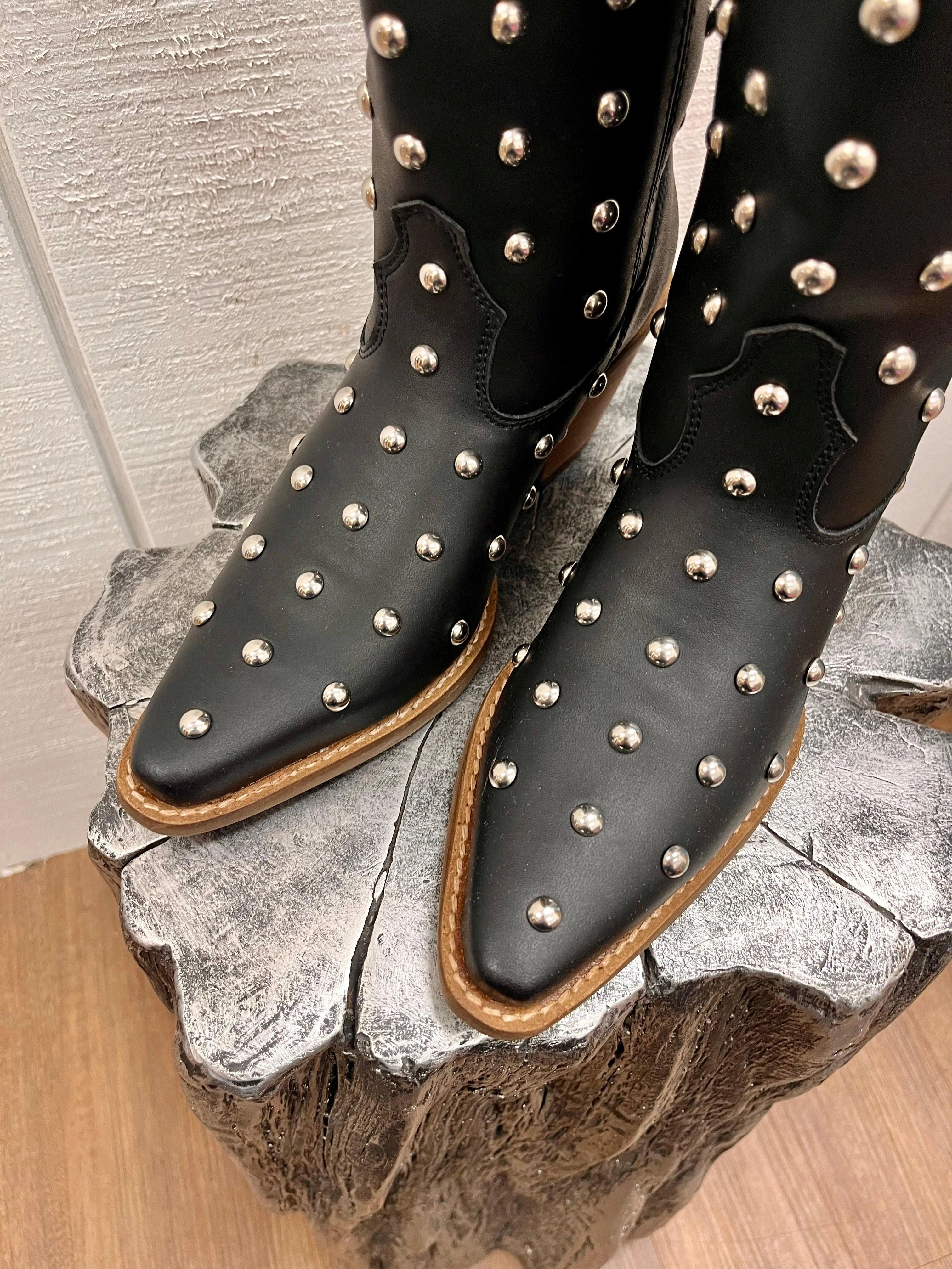 Flexibility Design Dingo Women's Broadway Bunny Black Tall Studded Snip Toe Cowgirl Boots DI155-BLK