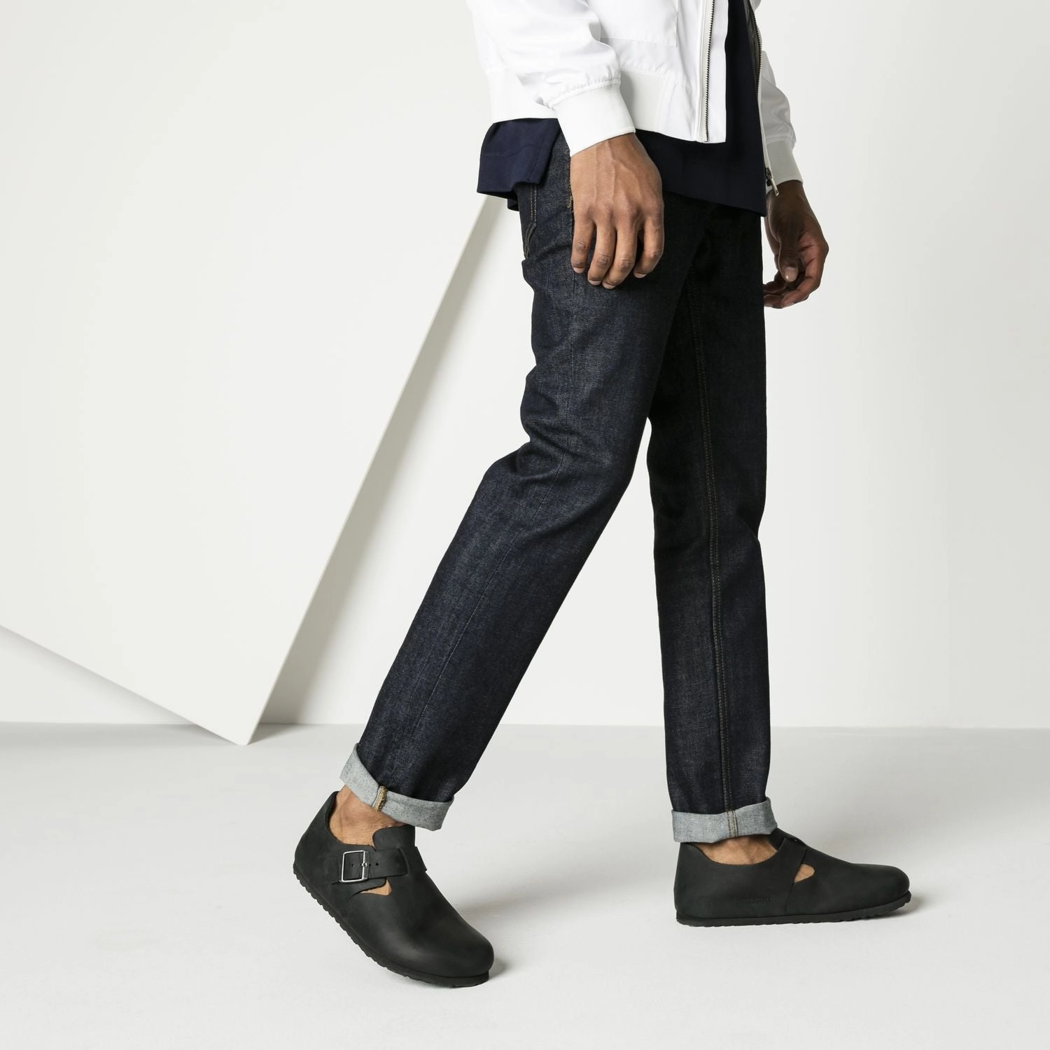 London | Oiled Leather | Black Function First