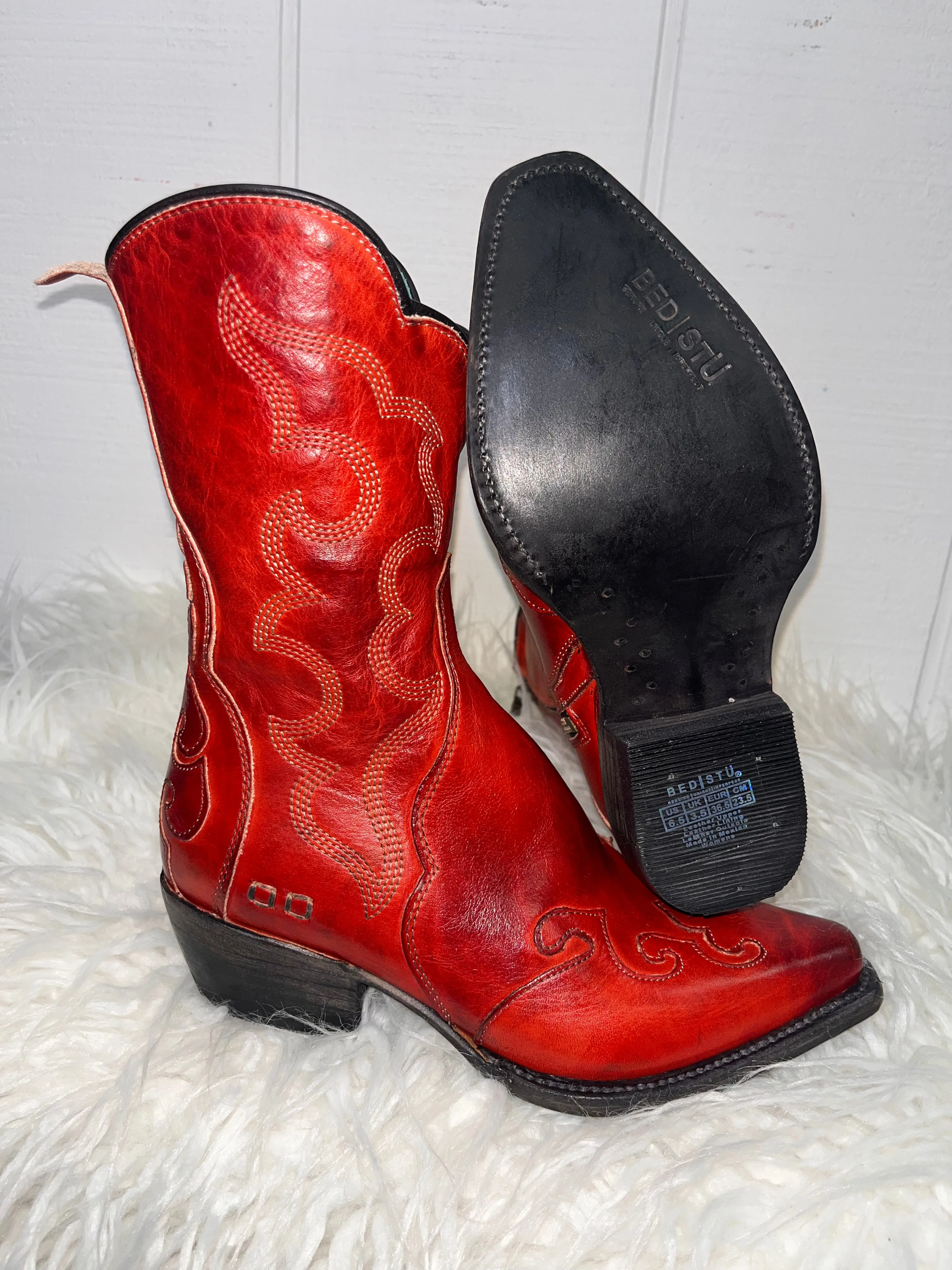 Trendsetting Style Strong Laces Bed Stu Women's Deuce Red Rustic Snip Toe Fashion Western Boots F328041-RDRS