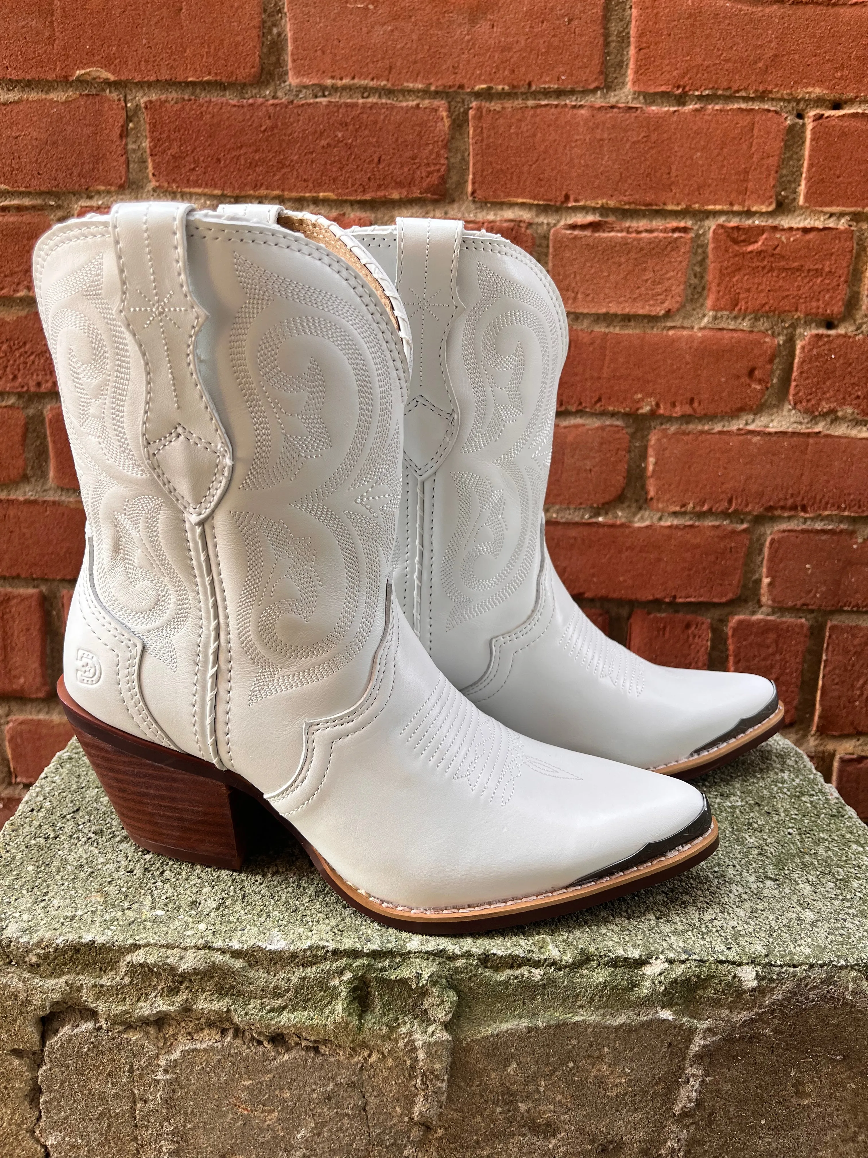 Durango Women's Crush White Leather Fashion Cowgirl Boots DRD0465 work use