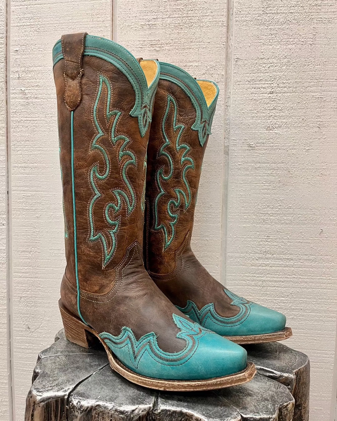 Roper Women's Shyla Brown with Turquoise Wing Tip Overlay Snip Toe Cowgirl Boots 7628-8587 Construction Ready