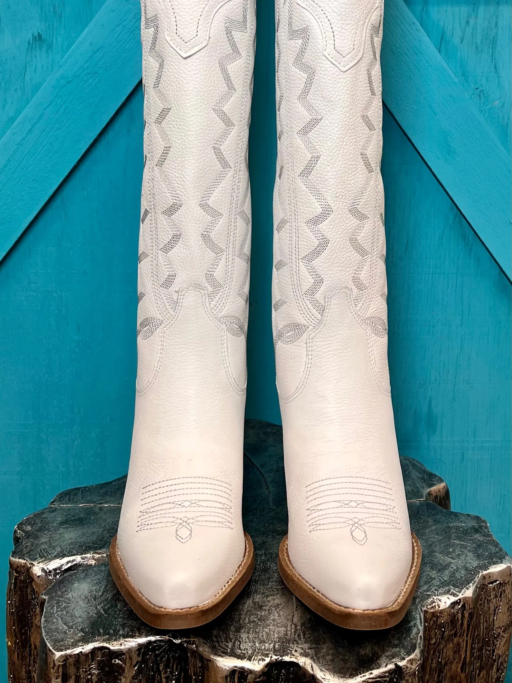 High Traction Dingo 1989 Women's High Cotton White Tall Cowgirl Boots DI936