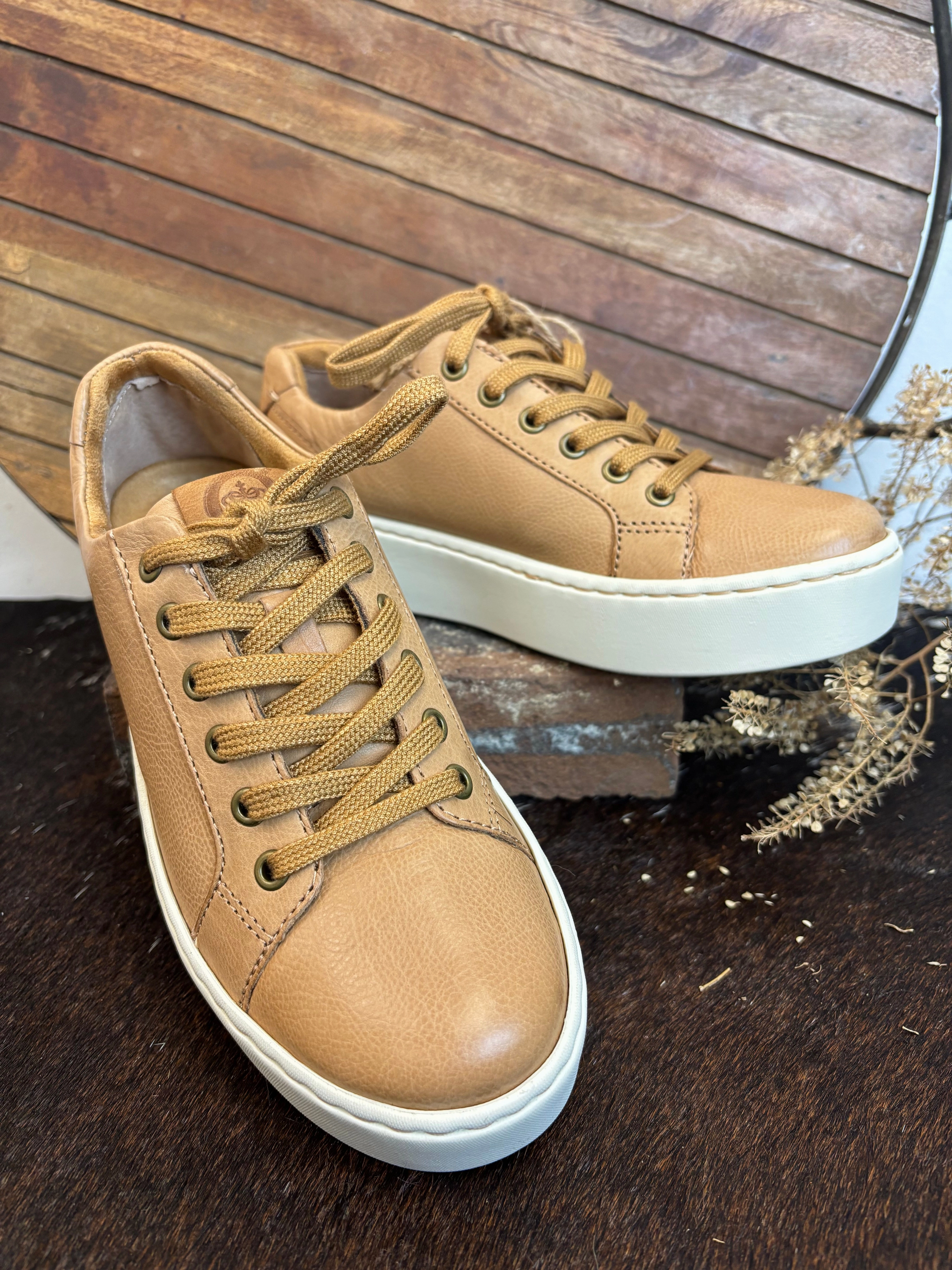 Born Mira Natural Almond Leather Platform Sneakers BR0054302 Running Inspired