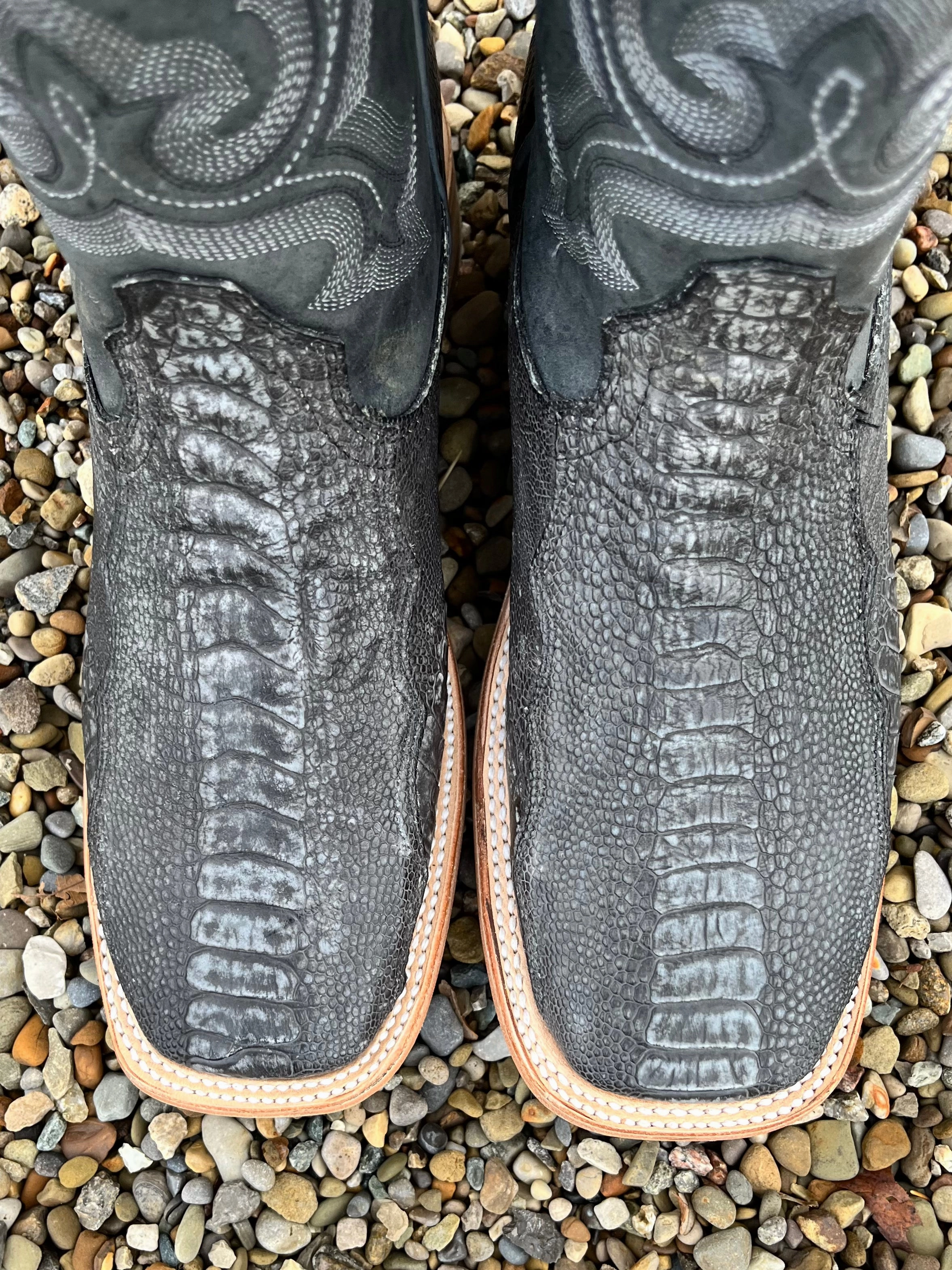 Reliable Fit Craft Collector Corral Men's Black Ostrich Leg Wide Square Toe Cowboy Boots A4291