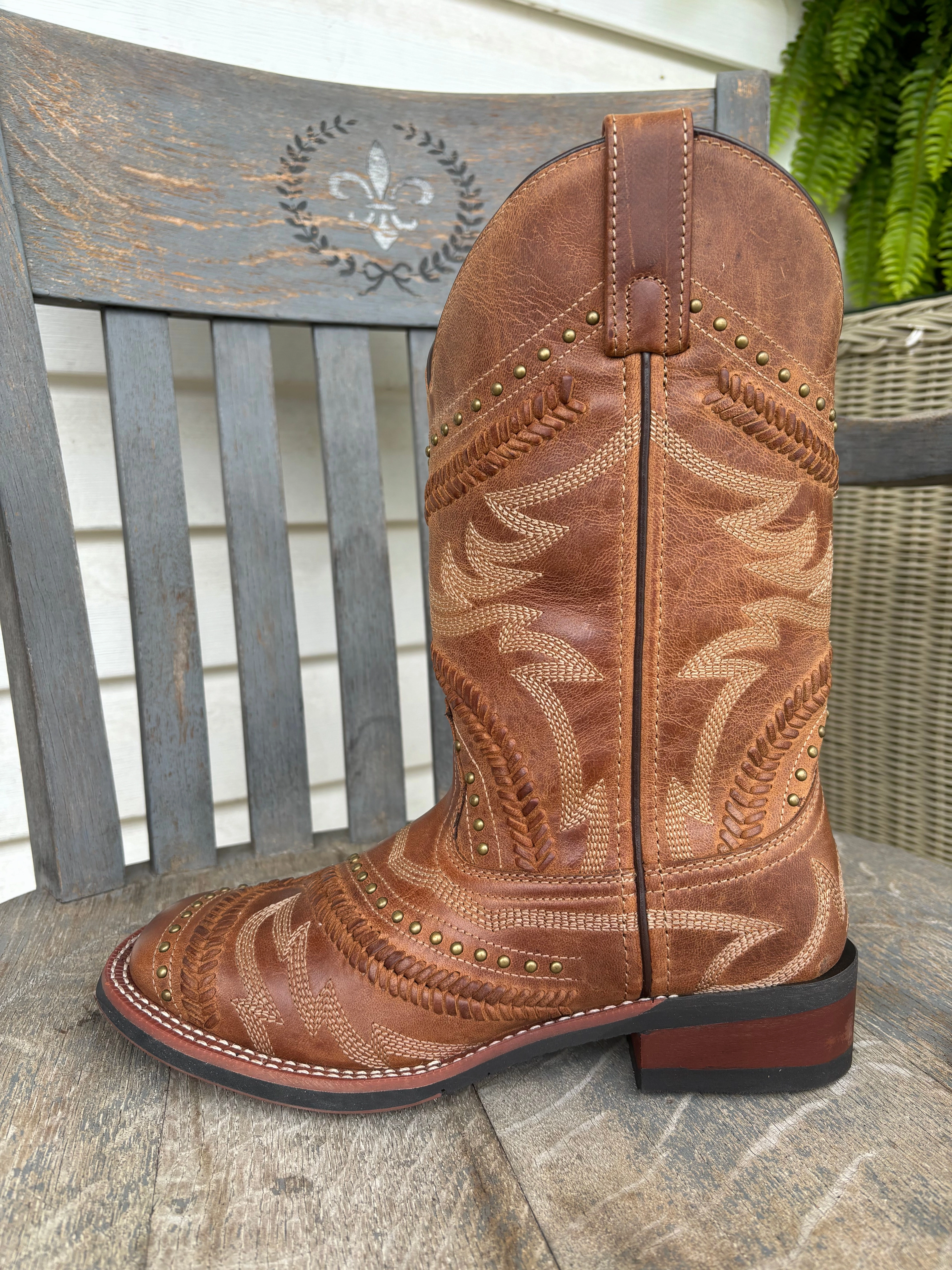 Traction Line Laredo Women's Charli Tan Bucklace Stitched & Studded Square Toe Cowgirl Boots 5893