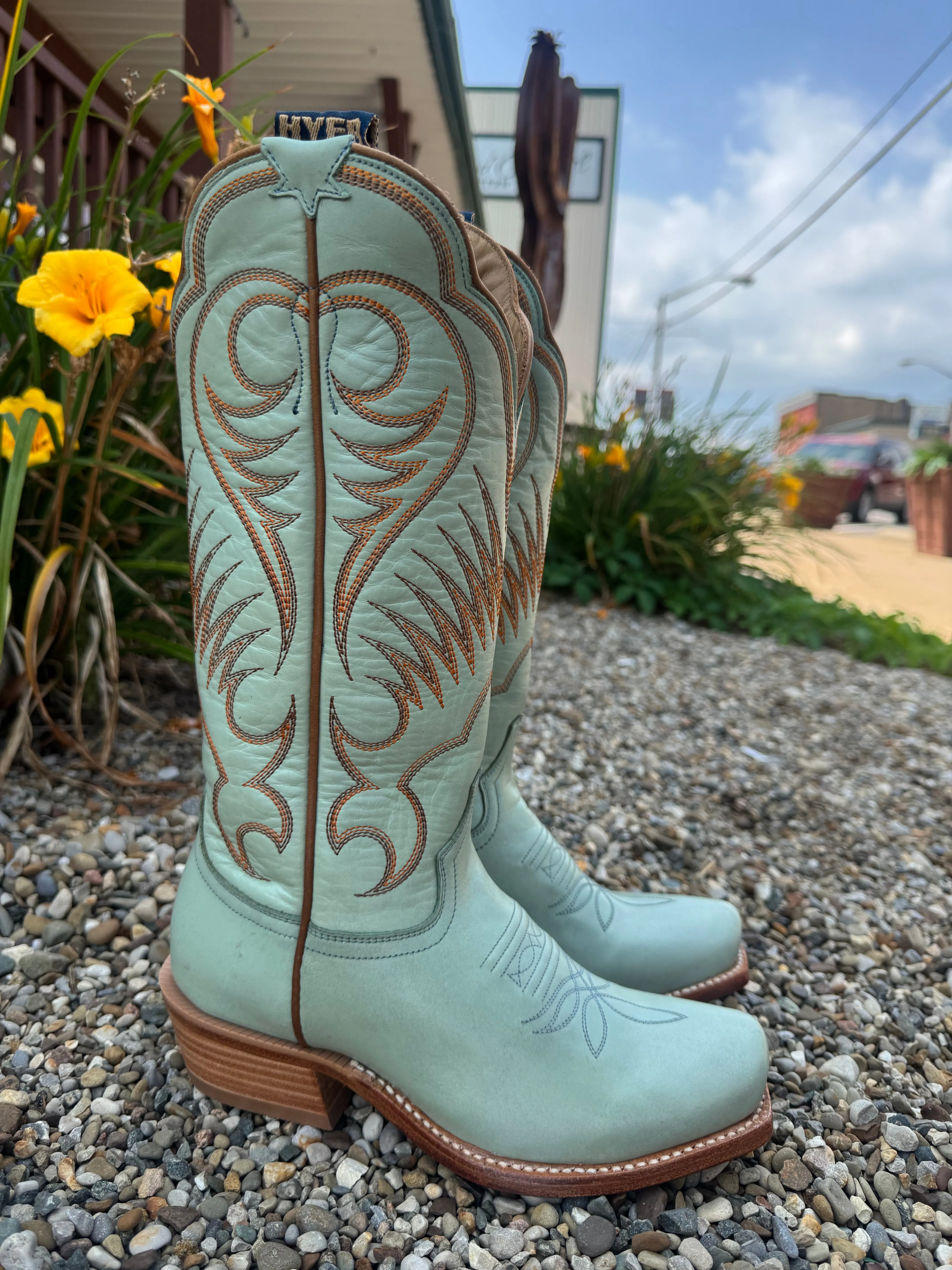 Stable base hiking adventure Hyer Womens Leawood Robin's Egg Blue Leather Cutter Toe Cowgirl Boots HW42010