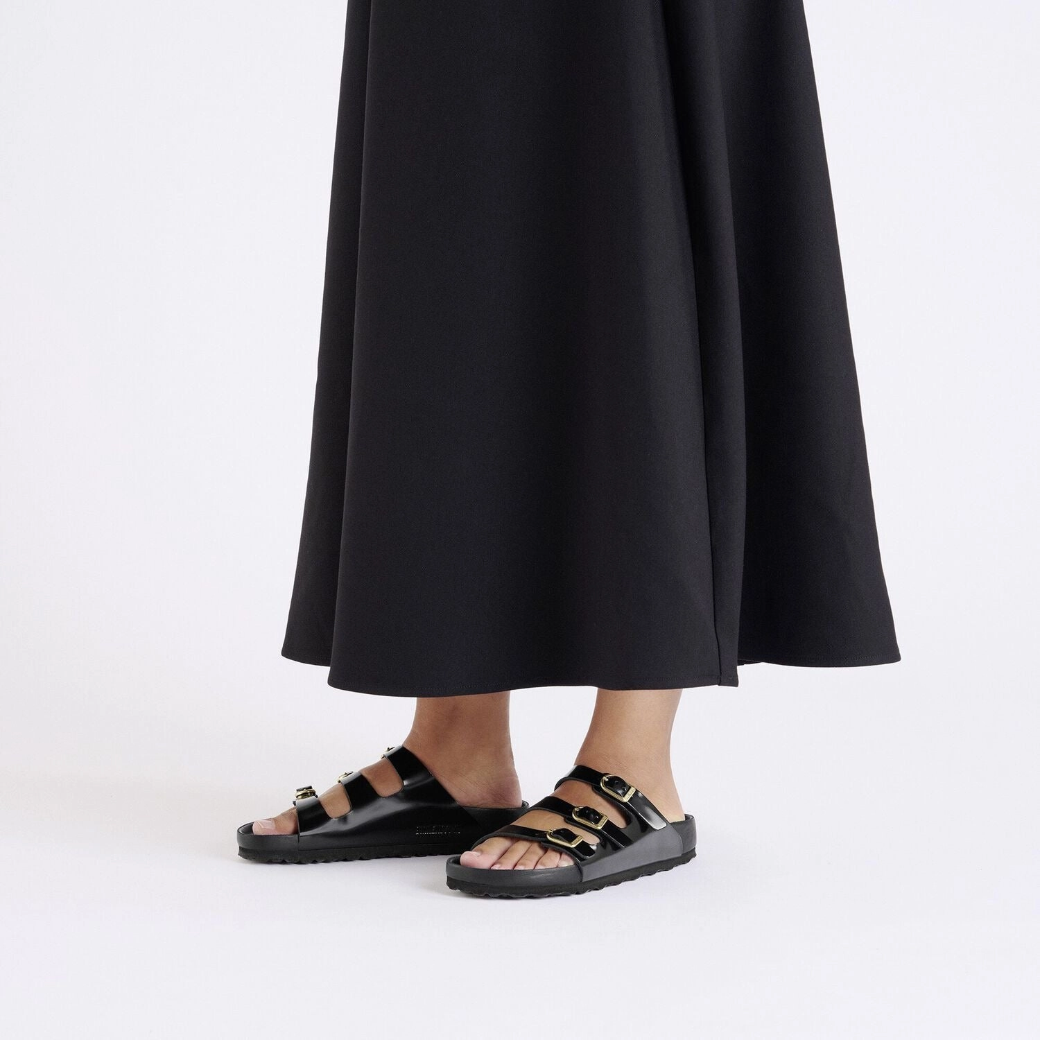 Florida Fresh Exquisite | High-Shine Patent Leather | Black Chic Flats