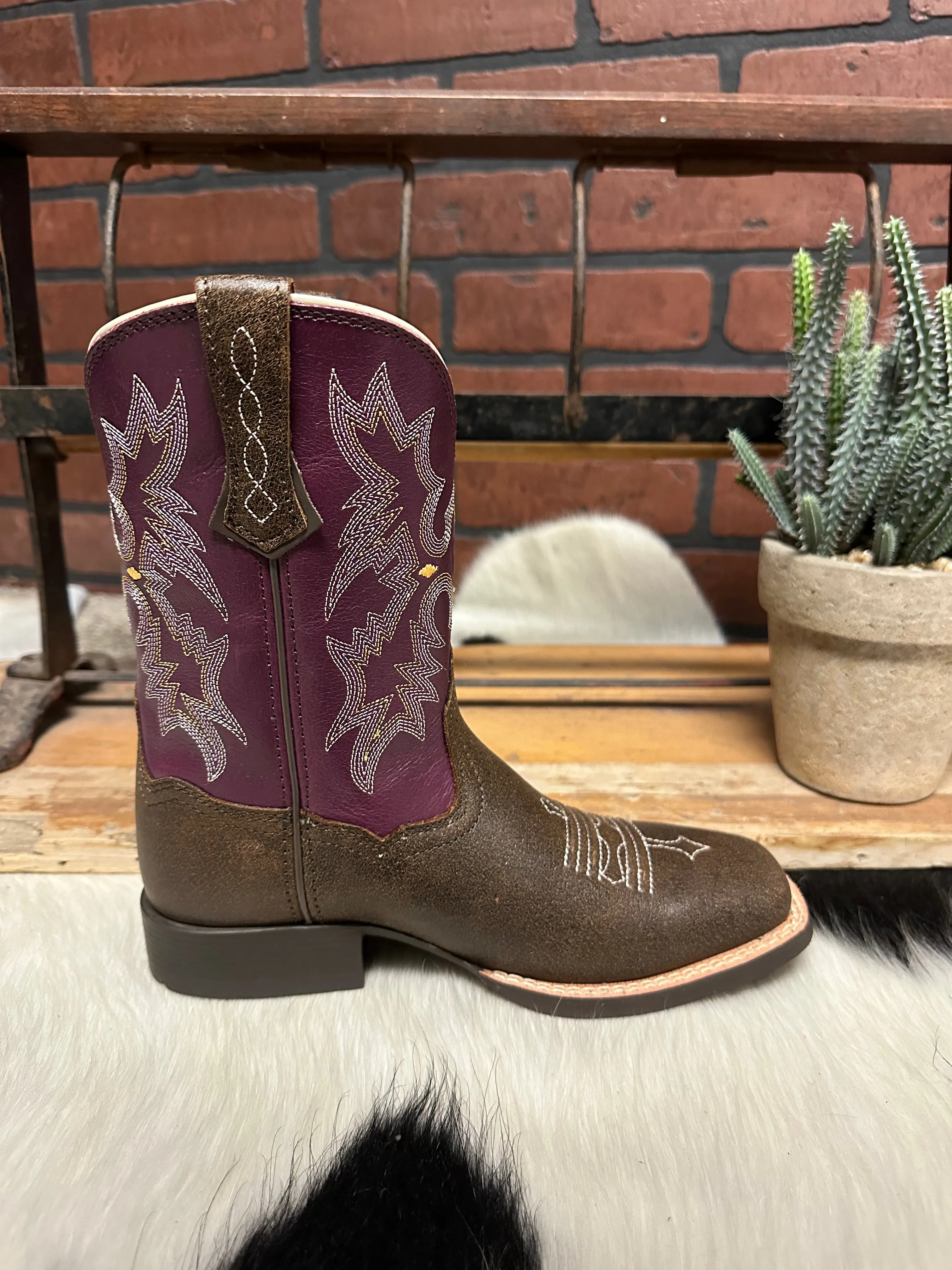 Classic Style Western Pattern Ariat Children's/Youth Tombstone Brown/Purple Square Toe Western Cowboy Boot 10015390