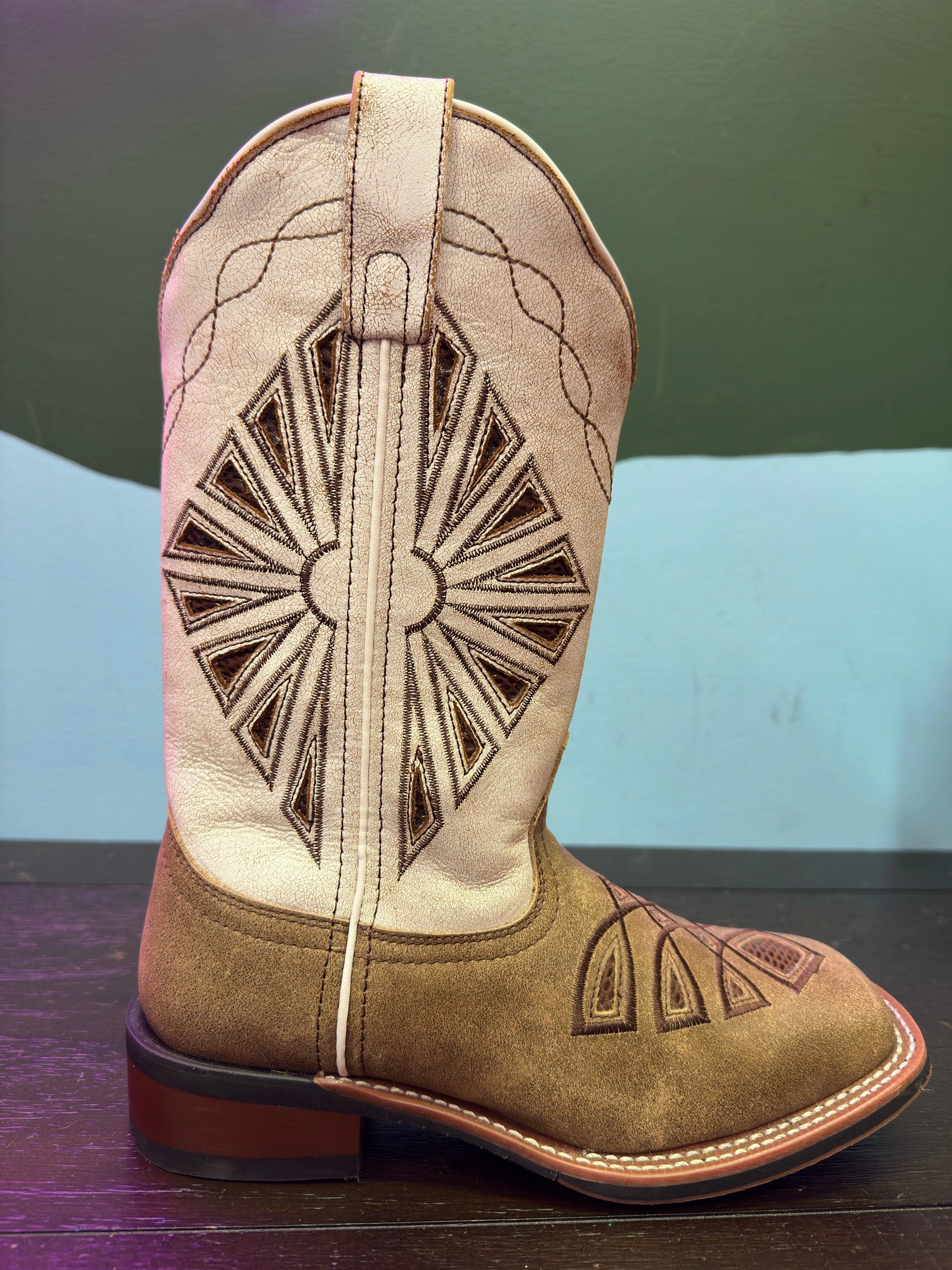 Laredo Women's Kite Days Distressed Brown & Bone White Embroidered Square Toe Cowgirl Boots 5821 Clean Cut