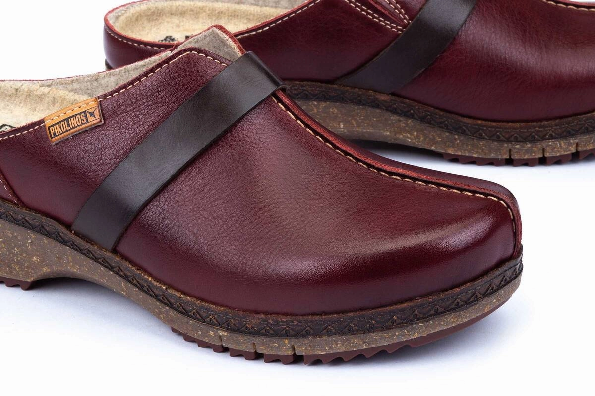 Granada Clog | Arcilla Slip Safe Deep Grip