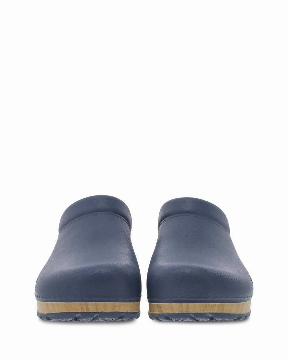 Kane | Blue slow walk