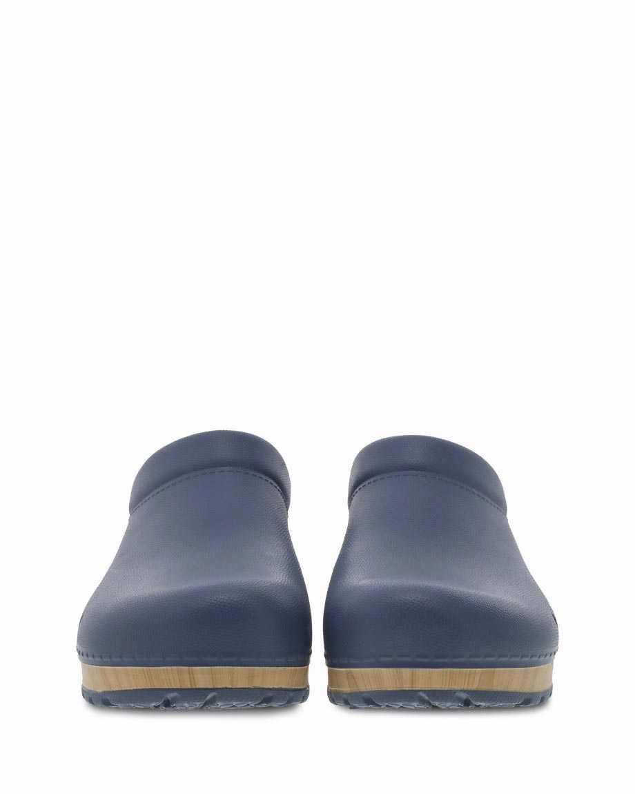 Kane | Blue slow walk