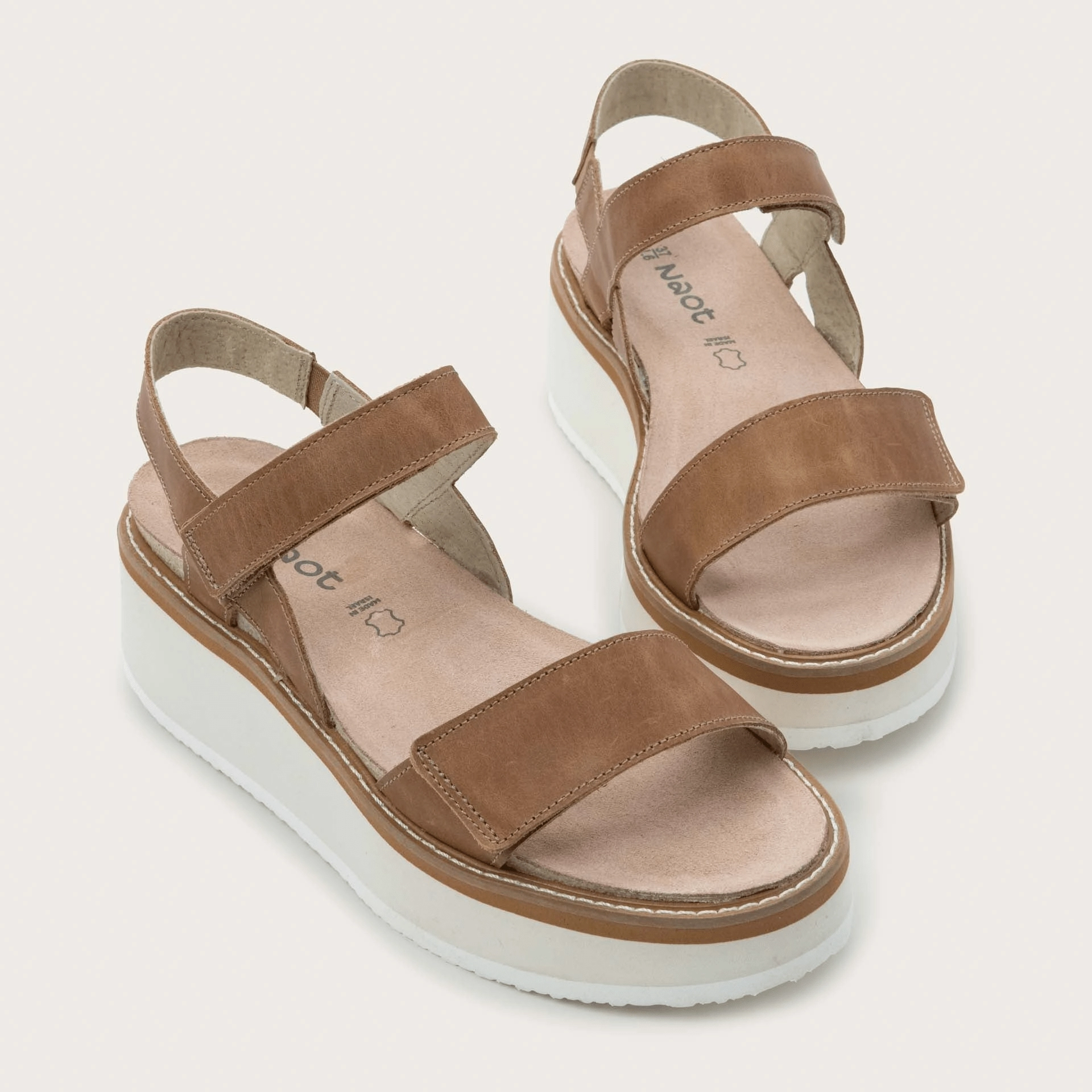 Urban Chill Meringue | Leather | Latte Brown w/ Off White Sole