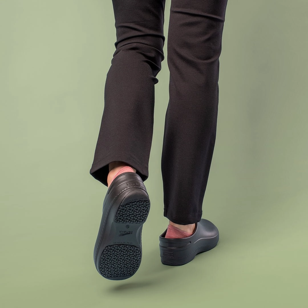 Kaci | Molded EVA | Black - Clog - Dansko