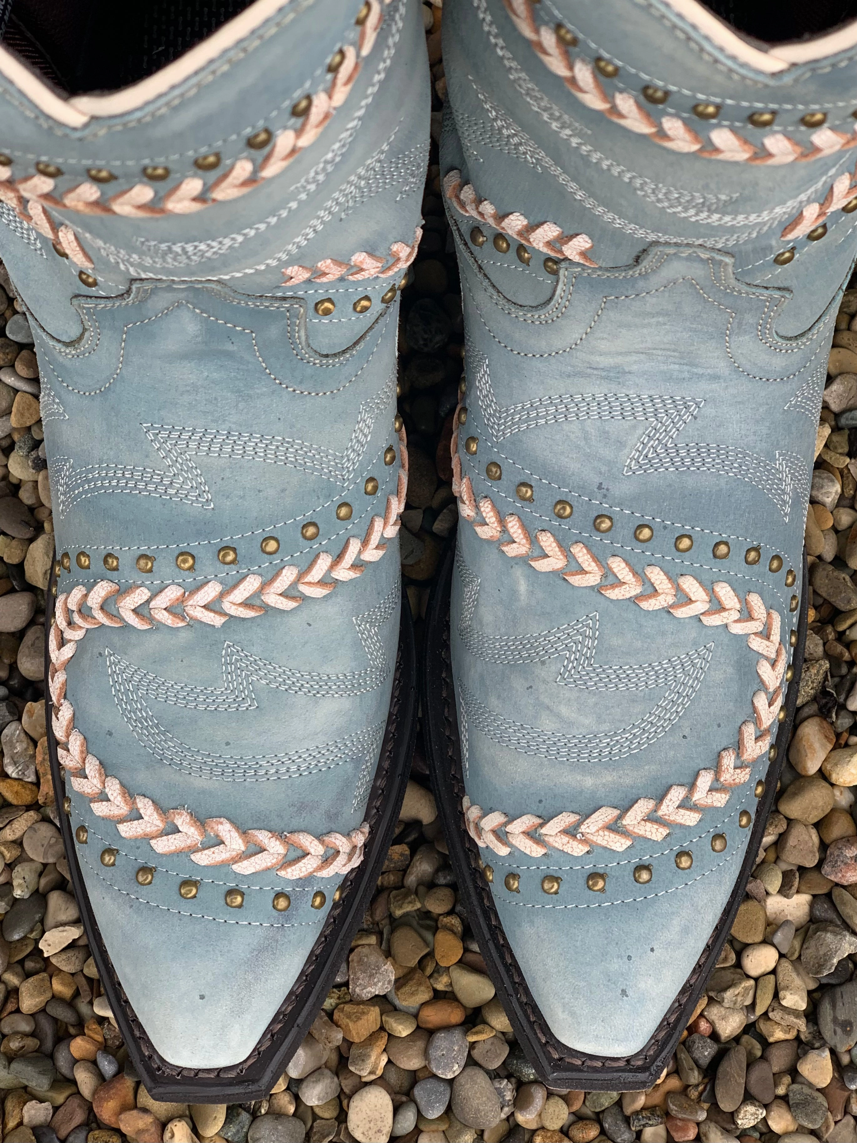 Rain Friendly Wide fit Laredo Women's Fancy Blue Snip Toe Shortie Cowgirl Boots 52401