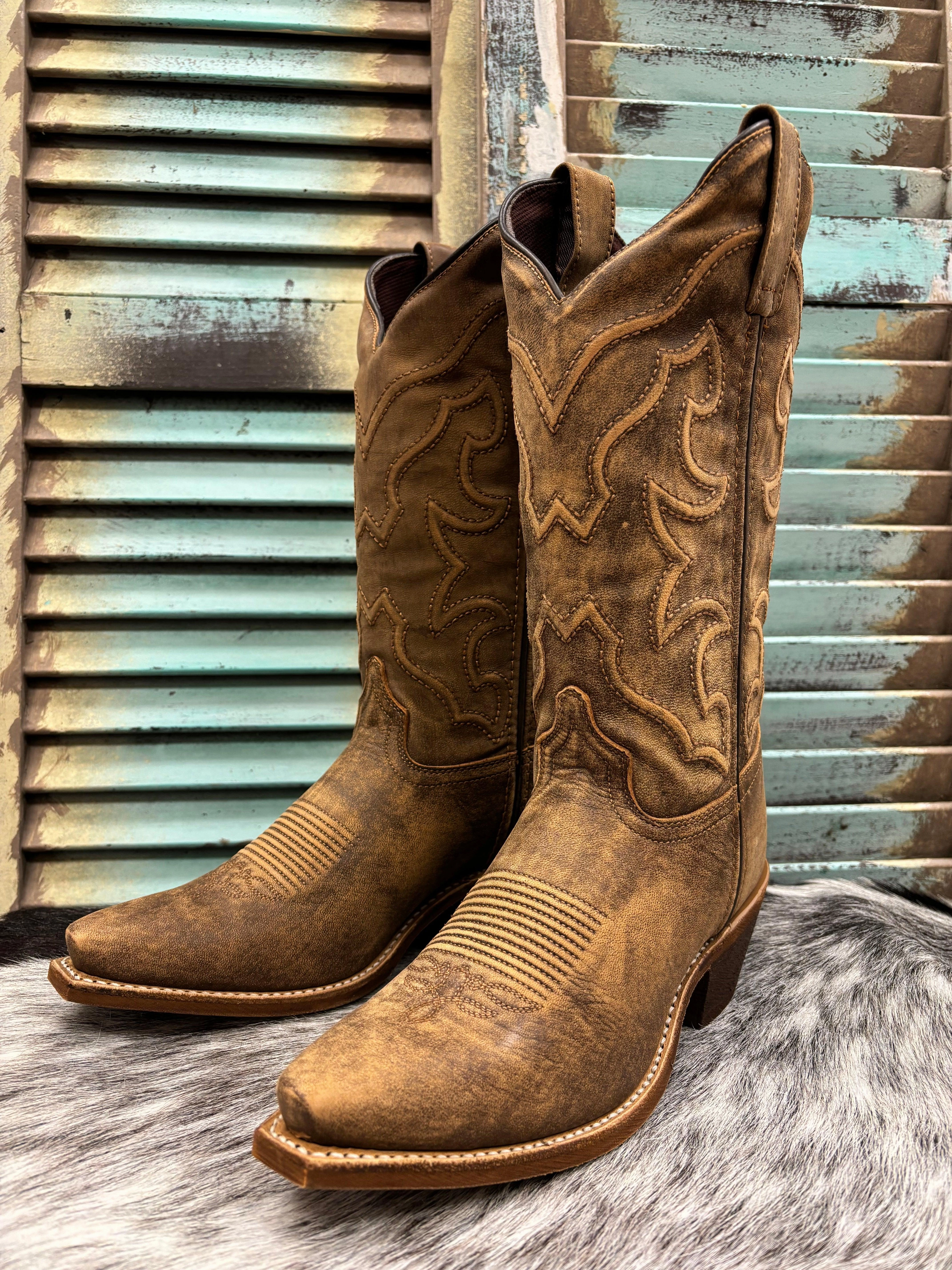 Laredo Women's Reva Honey Sanded Distressed Leather Snip Toe Cowgirl Boots 54267 Outdoor Exploration Patterned Surface