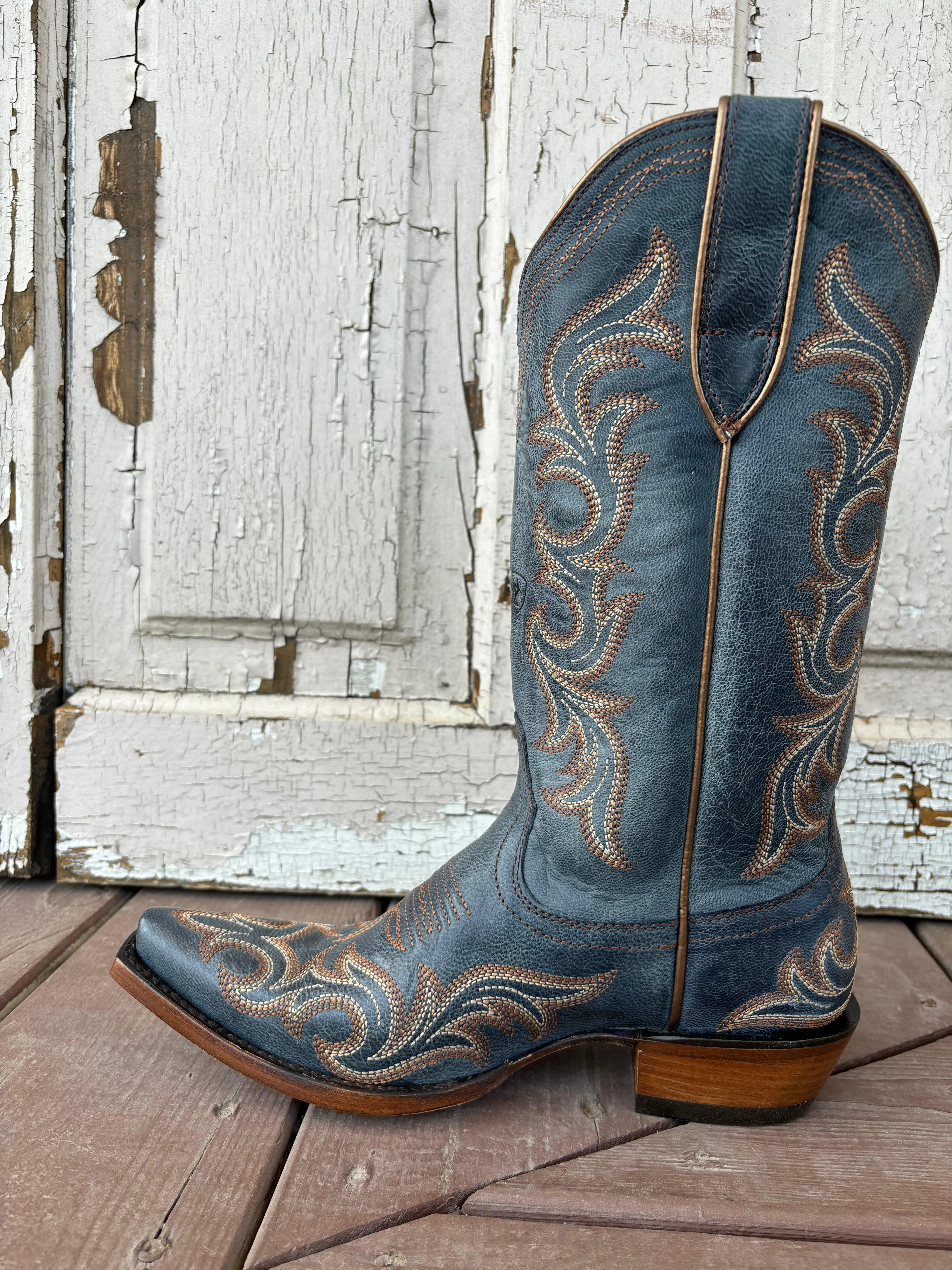 Ariat Women's Hazen Blueberry Snip Toe Western Cowgirl Boots 10050894 Shock   Absorbing Midsole mud proof