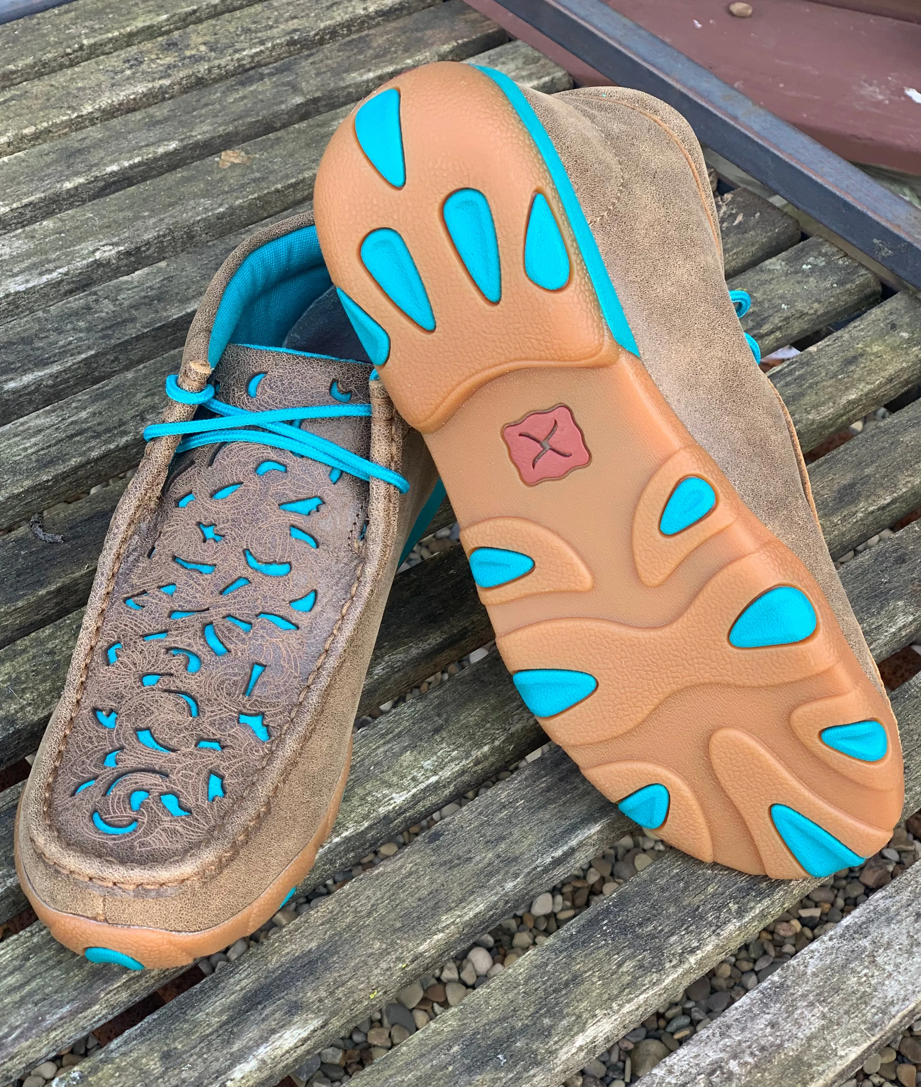 Comfortable Foot Canvas Soft Twisted X Women's Bomber Leather with Turquoise Inlay Chukka Driving Mocs WDM0126