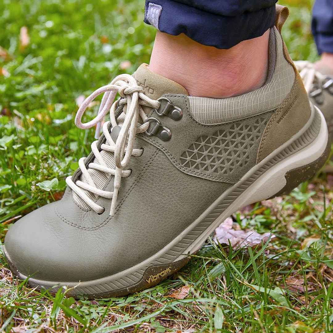 Mary | Waterproof Burnished | Taupe - Shoe - Dansko