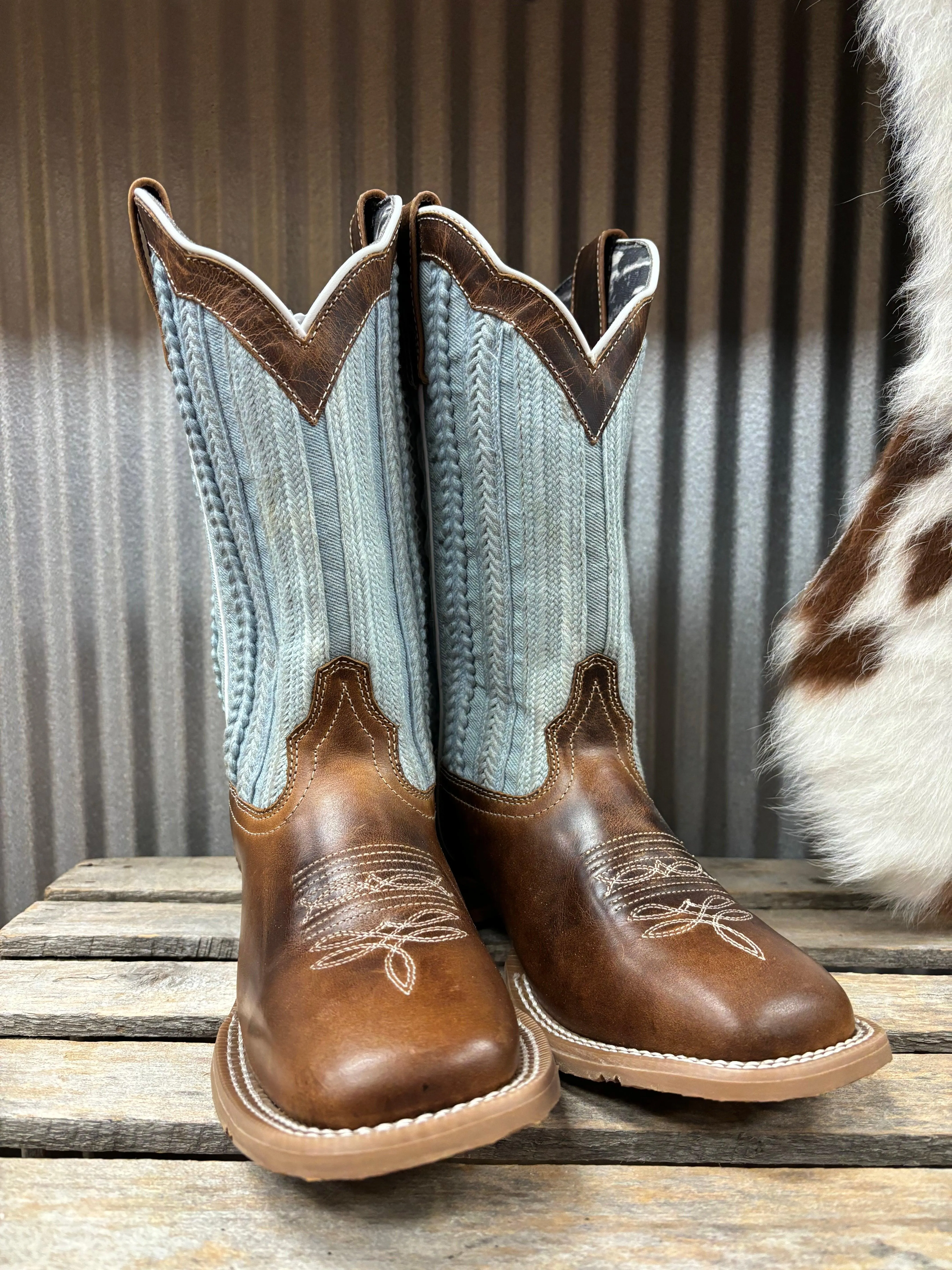 Daily Comfort Fashion Focused Laredo Women's Blue Moon Tan & Blue Denim Top Square Toe Cowgirl Boots 5630