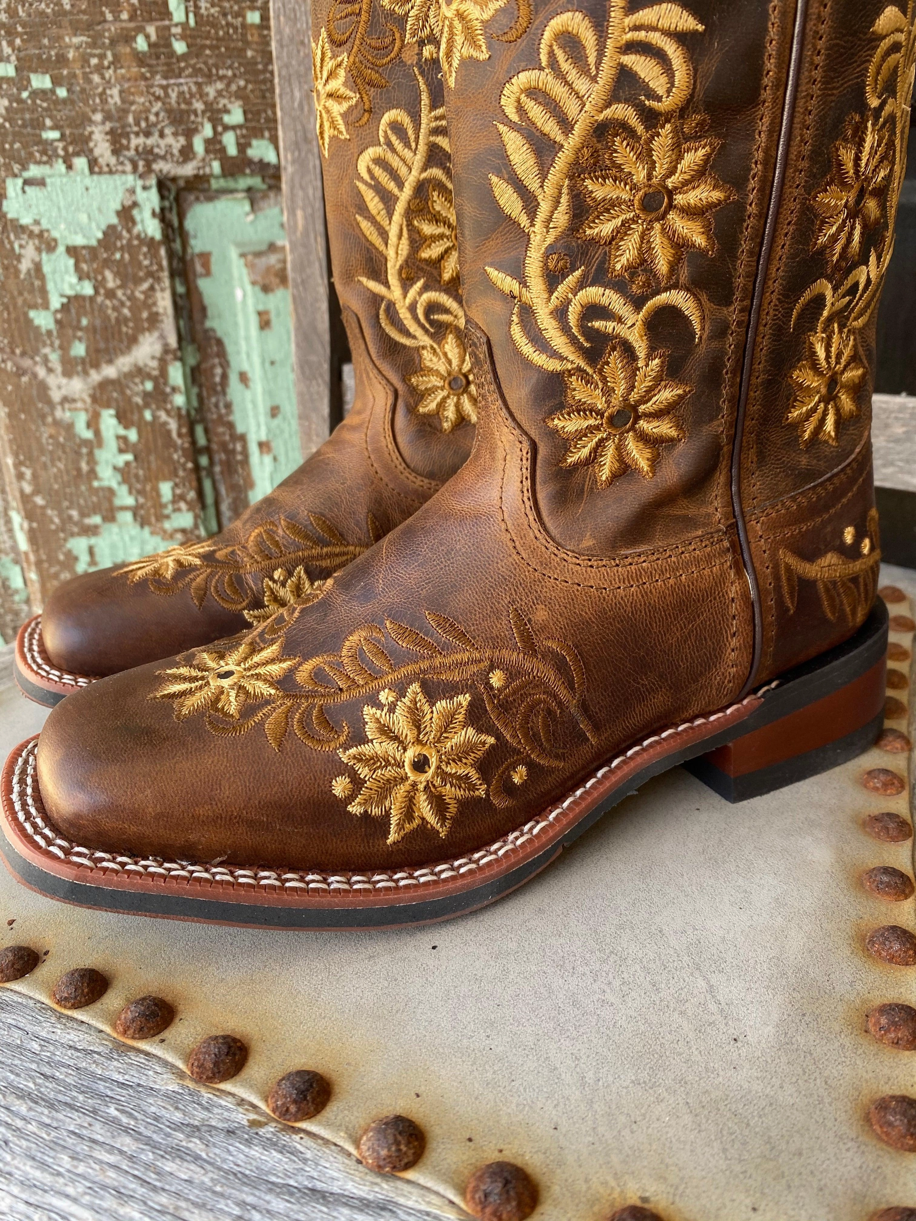 Laredo Women's Secret Garden Brown Embroidered Flower Cowgirl Boots 5822 Reliable Performance