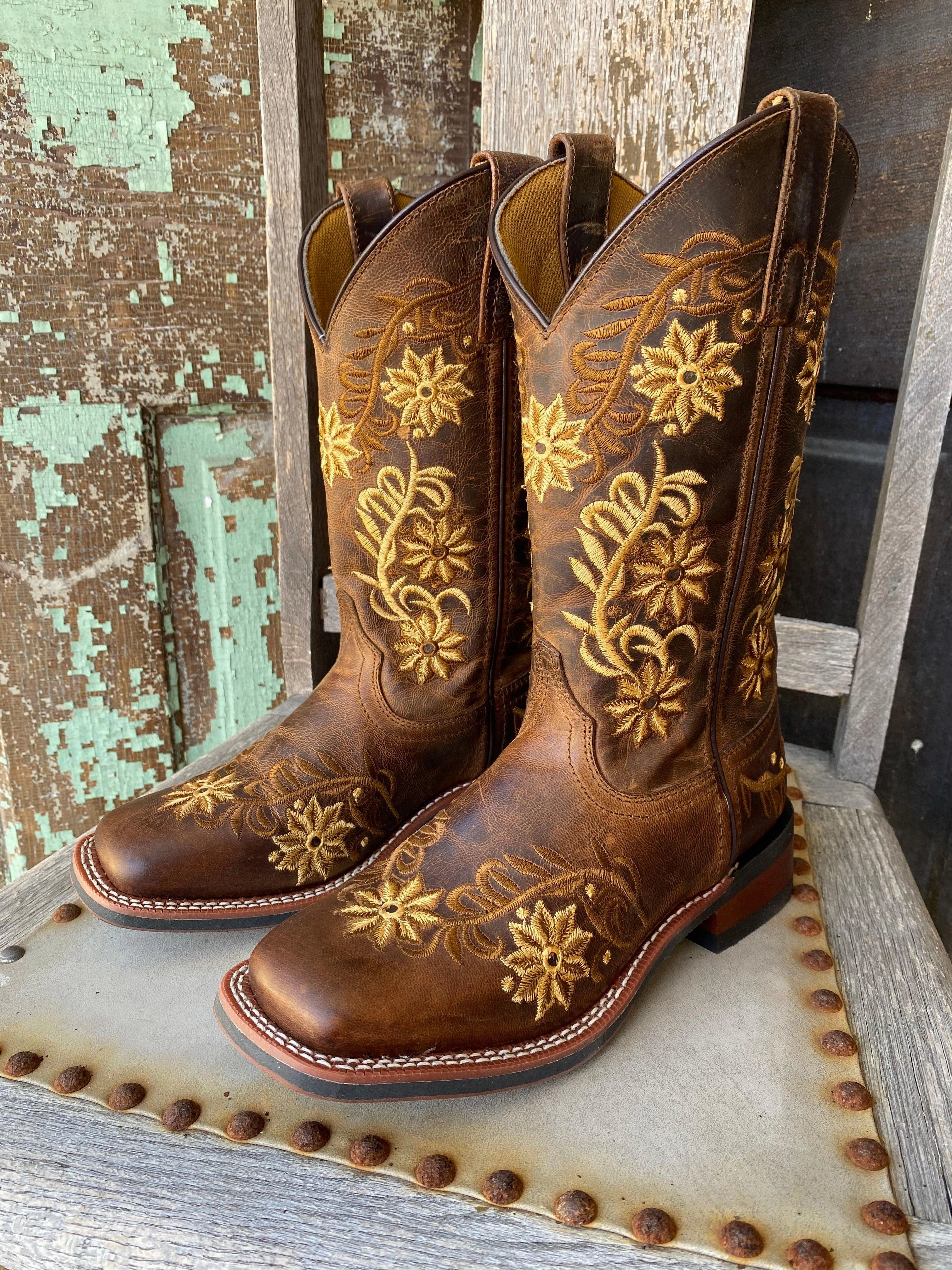 Patterned Surface Laredo Women's Secret Garden Brown Embroidered Flower Cowgirl Boots 5822