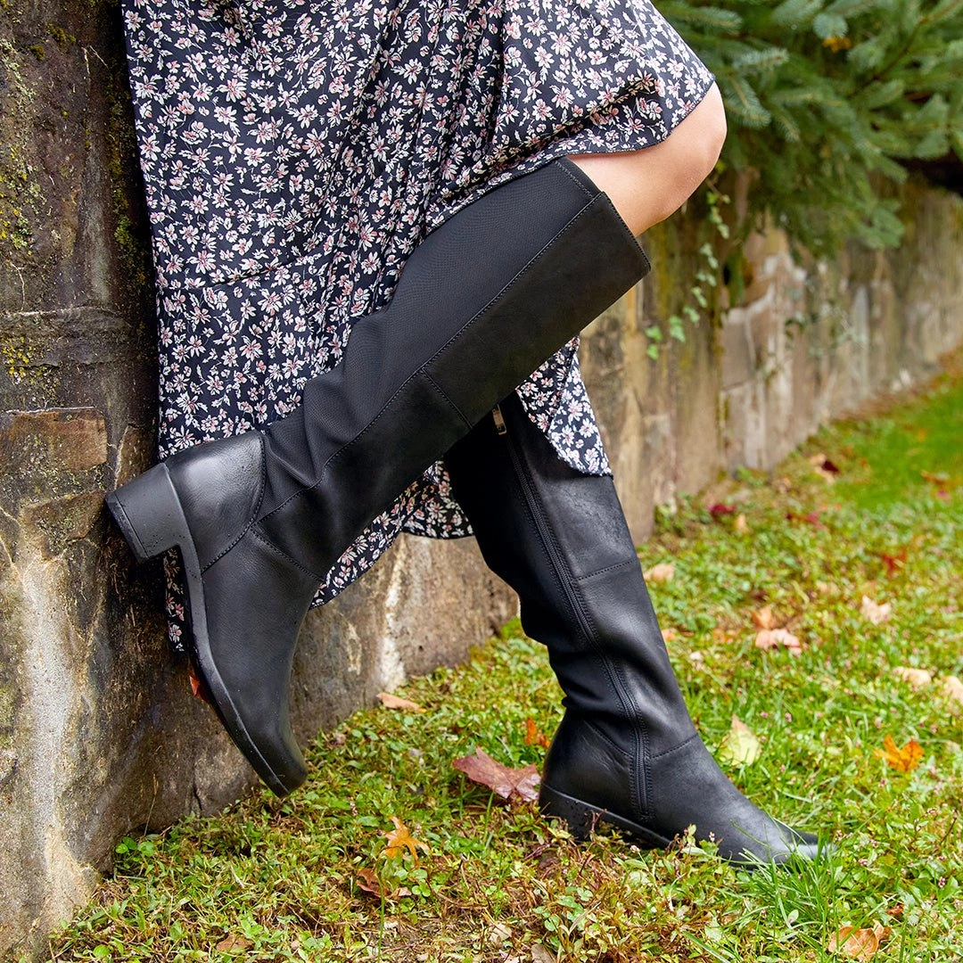 Height Plus Carry Easy Celestine | Burnished Nubuck | Black