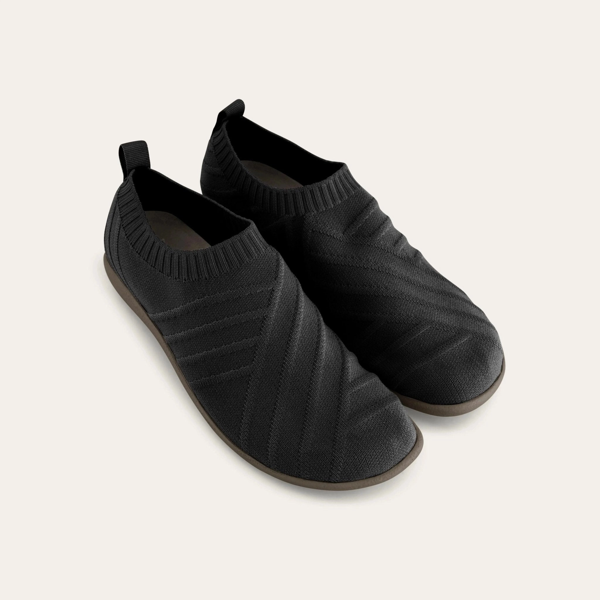 Okahu | Vegan | Black Knit Ventilated Light Run