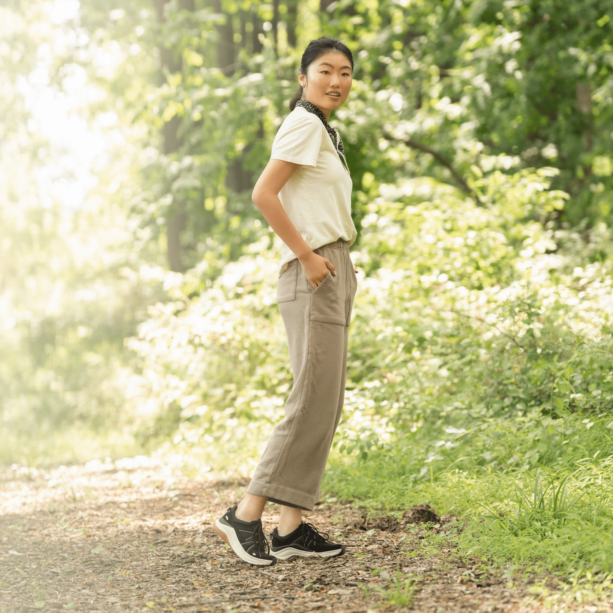 Cushioned heel Ice Grip Poppy | Suede | Black