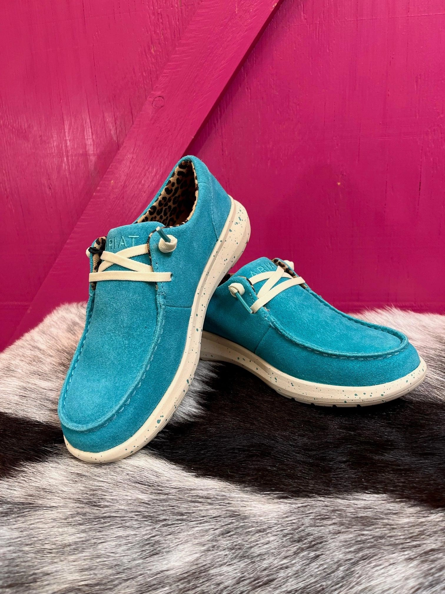 London Cool Global Cool Ariat Women's Brightest Turquoise Hilo Suede Moc Toe Casual Shoes 10050971
