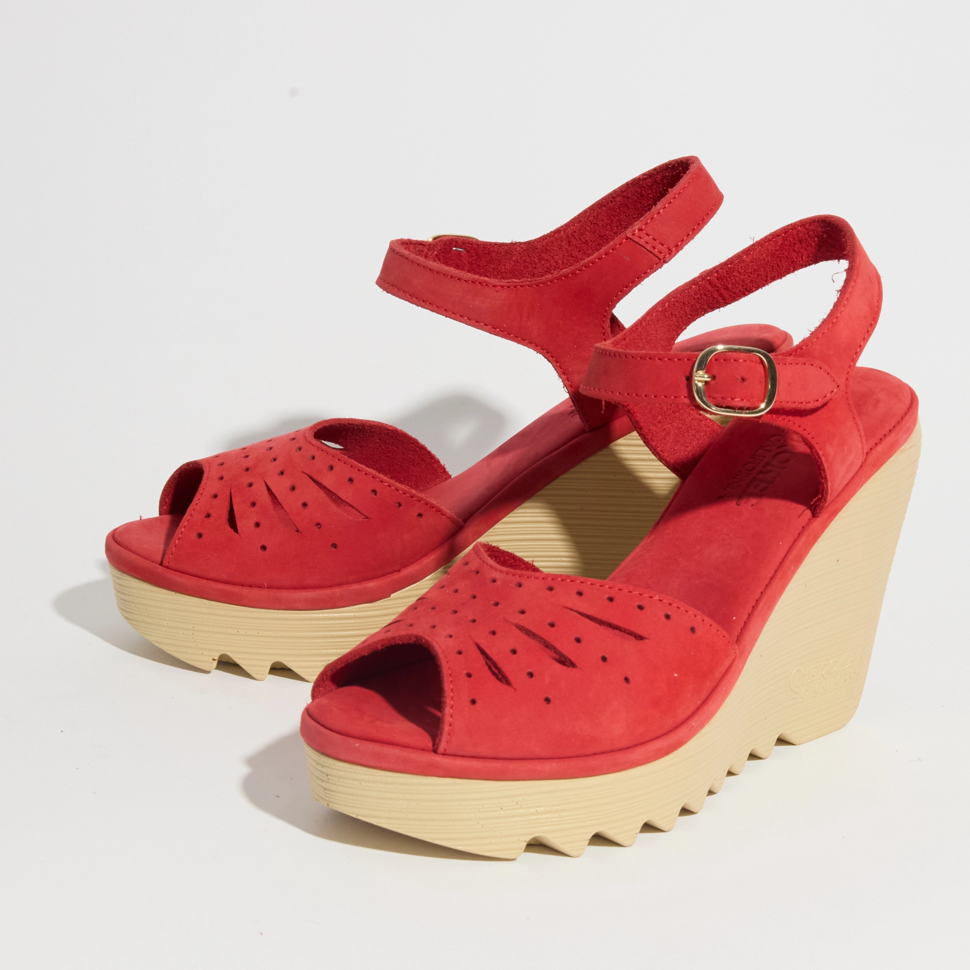 Chic Simplicity Flower High Beep Red Nubuck