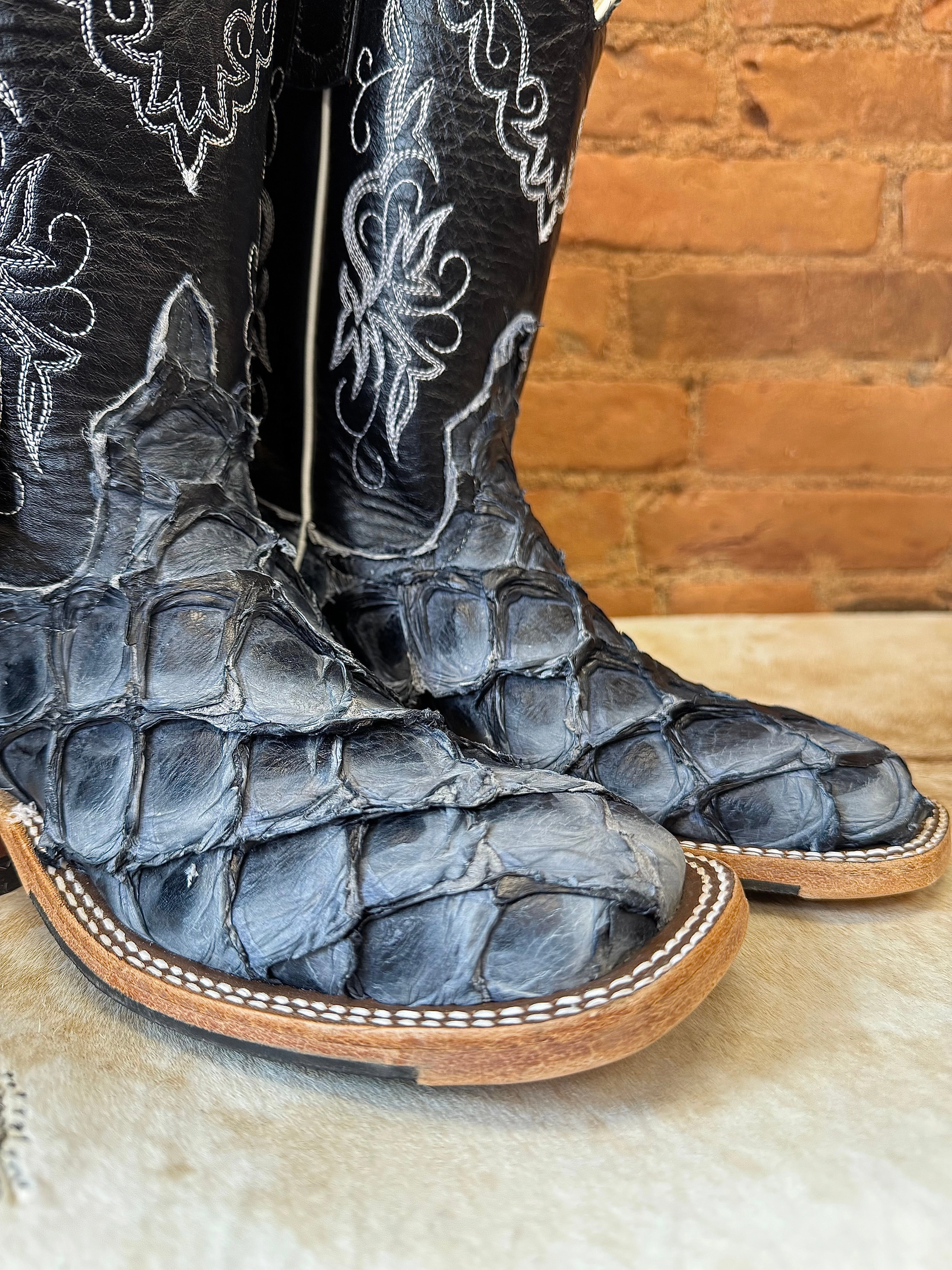 Anderson Bean Women's Navy Big Bass Arapaima & Carbon Blue Milan Square Toe Cowgirl Boots 335358 Casual Wear Urban Outfit