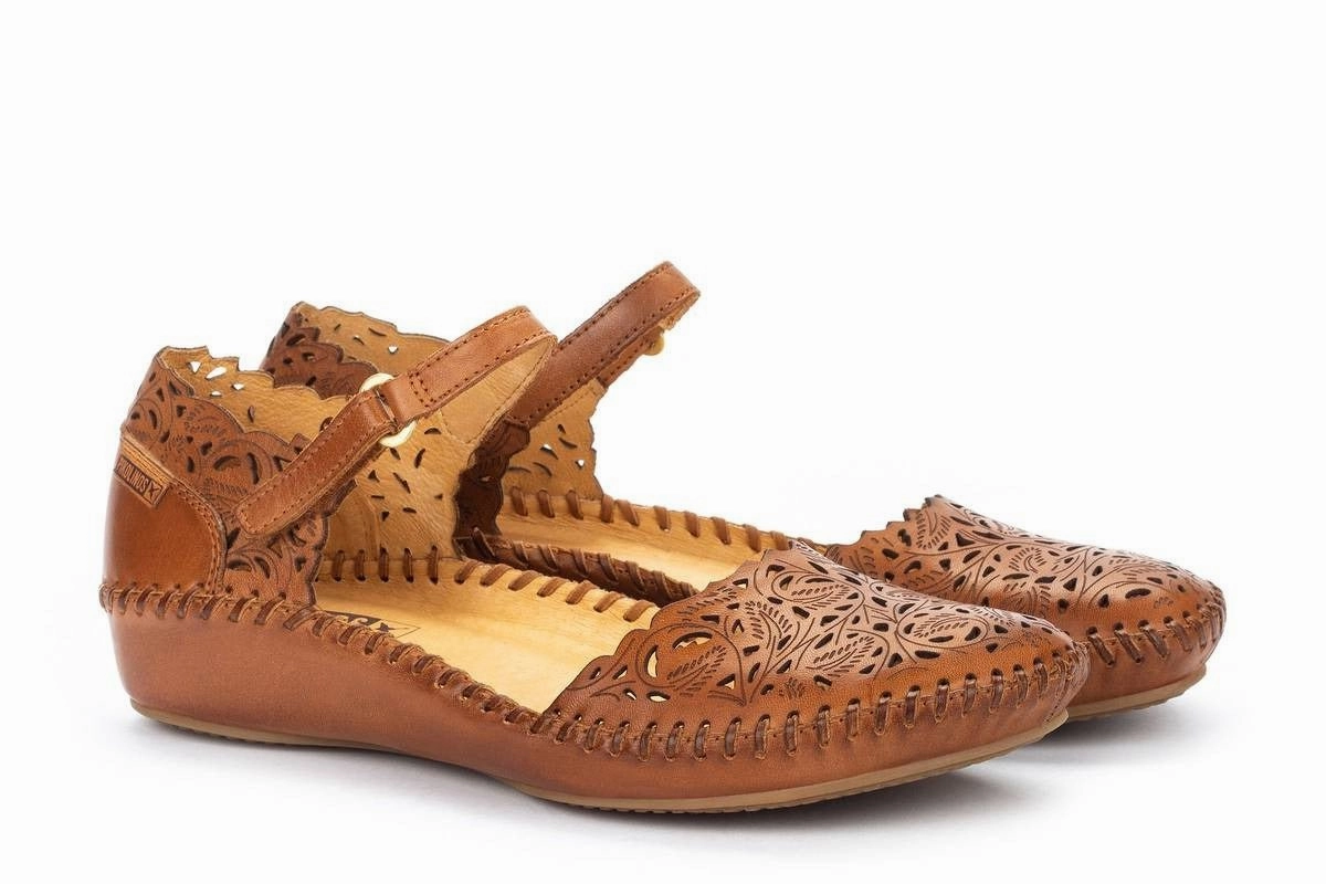 Easy Slip-On Relaxed Outdoor Footwear Puerta Vallarta | Laser Leaf | Brandy
