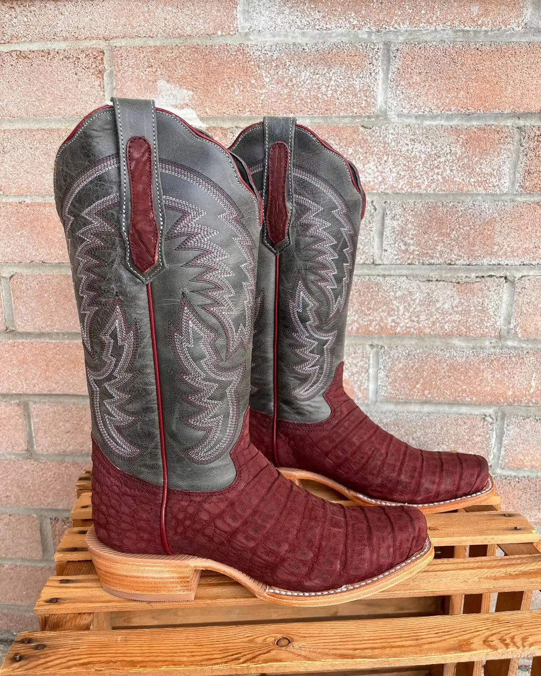 R. Watson Women's Nubuck Rhubarb Caiman Belly Cutter Toe Cowgirl Boots RWL2009-1 Light Step Wear resistant