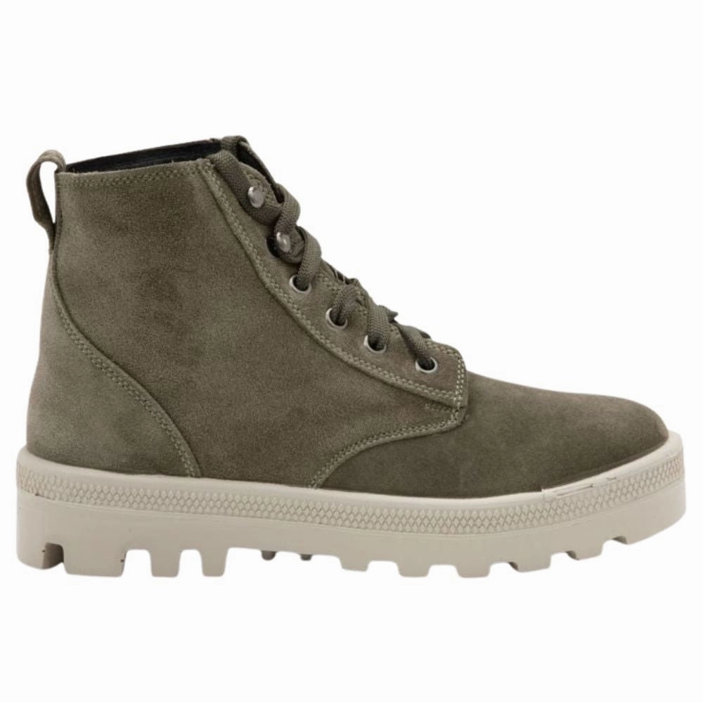 Canoe | Suede | Hunter Green Dust Free