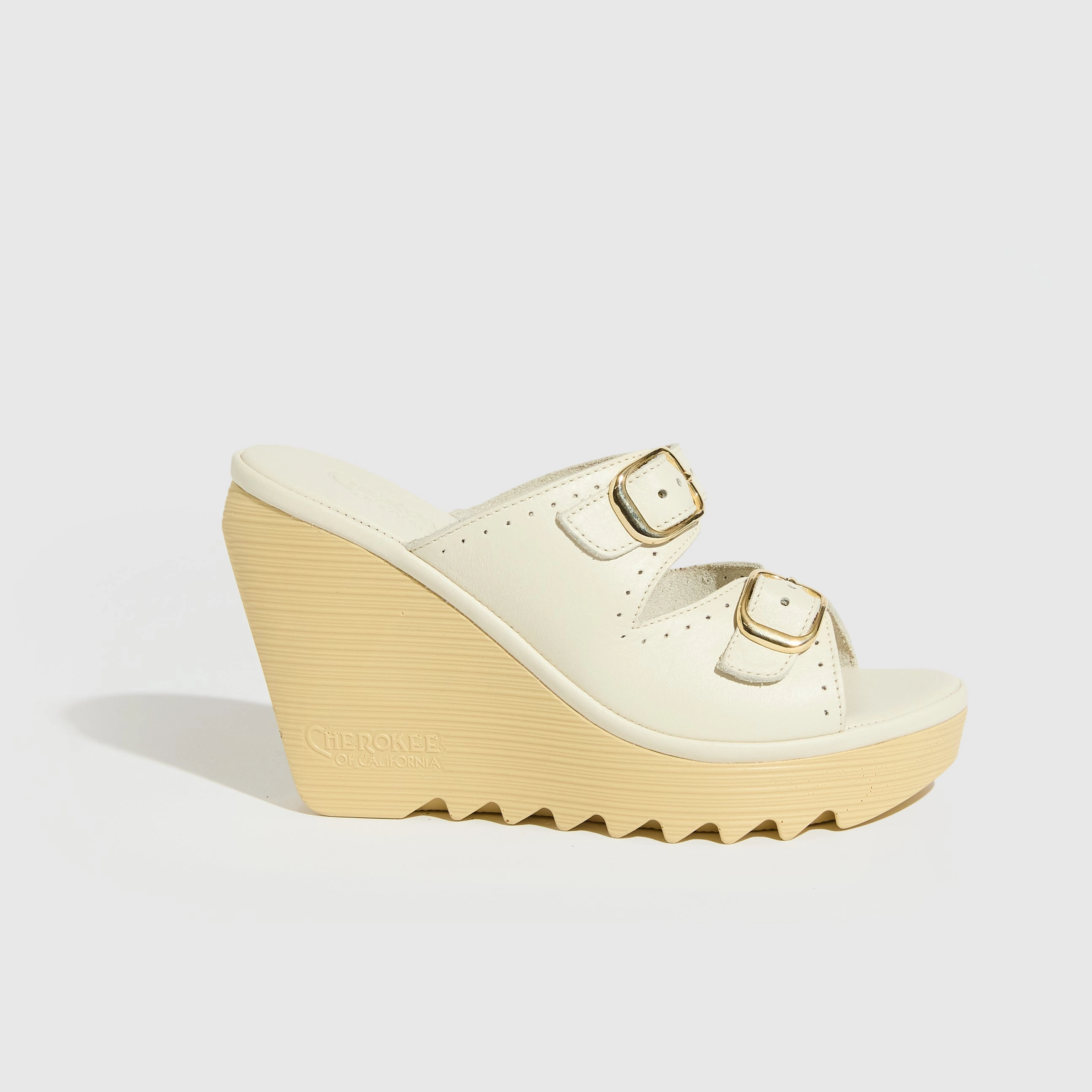 Suzie High Beep Tan On Foot