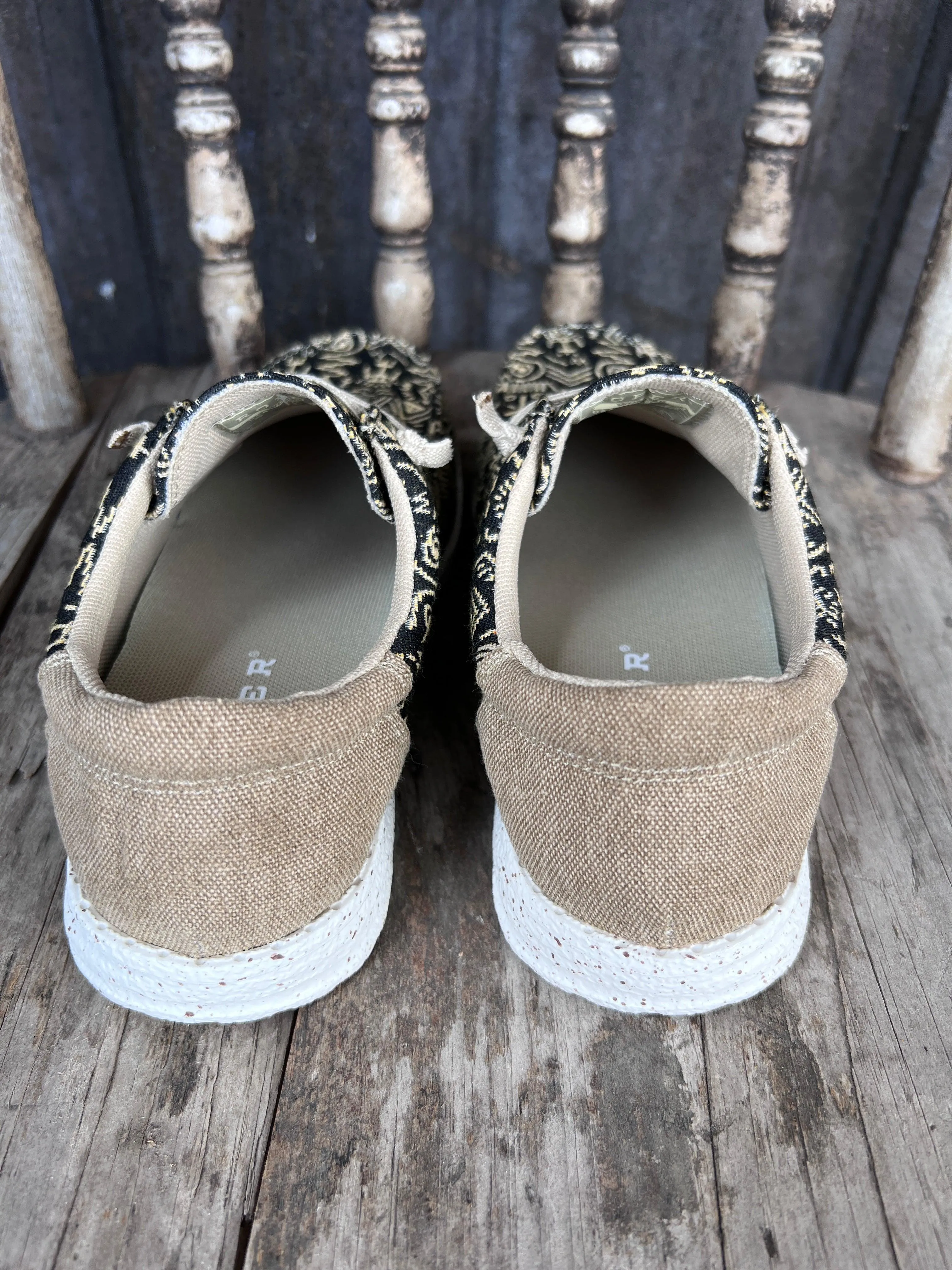 Hill Tough Polish Look Roper Women's Eva Moc Lace Up Hang Loose Black & Tan Casual Shoes 1793-2975