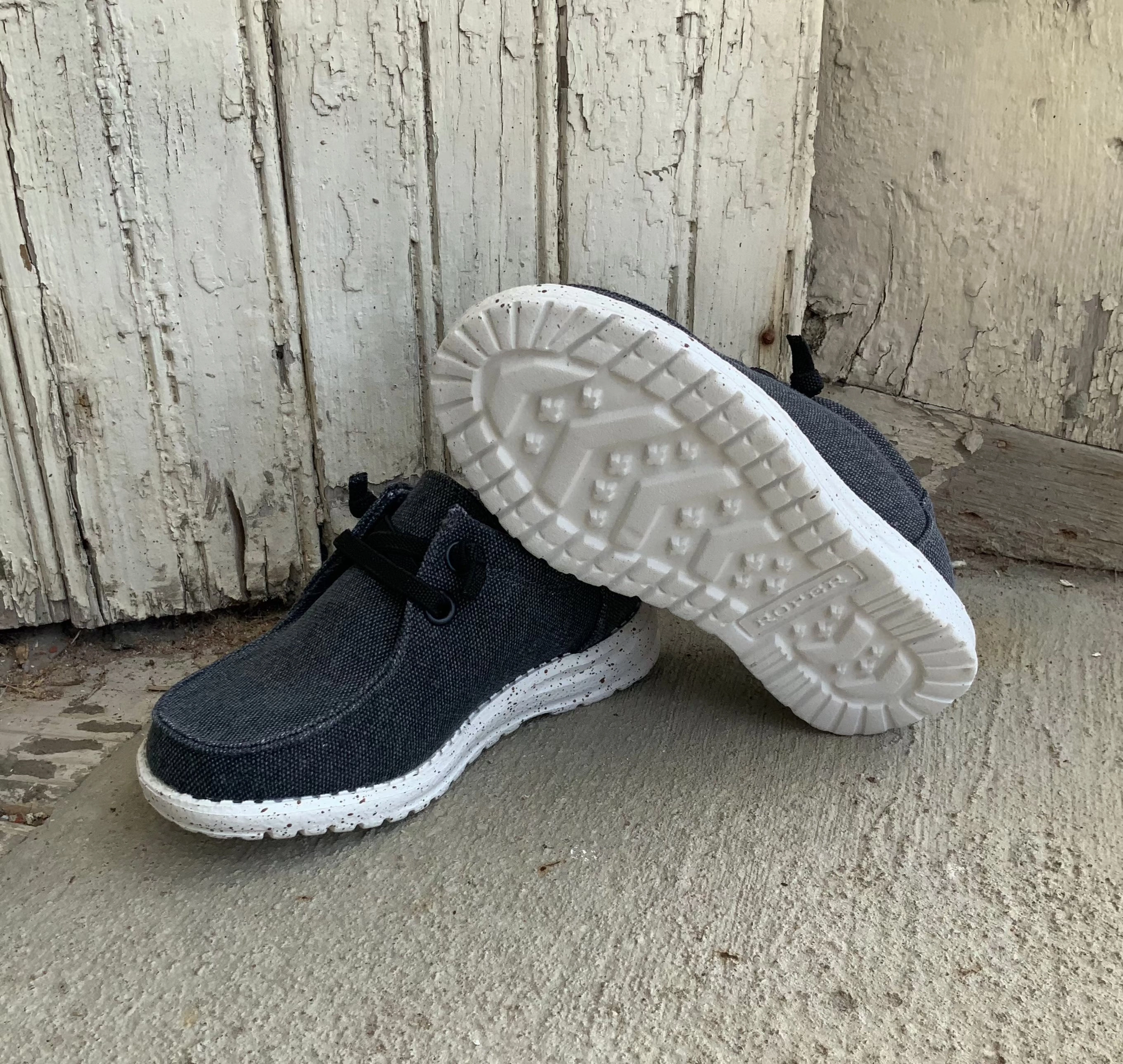 Walking Roper Children/Youth Hang Loose Black Canvas Slip On Laced Shoe 1793-2966