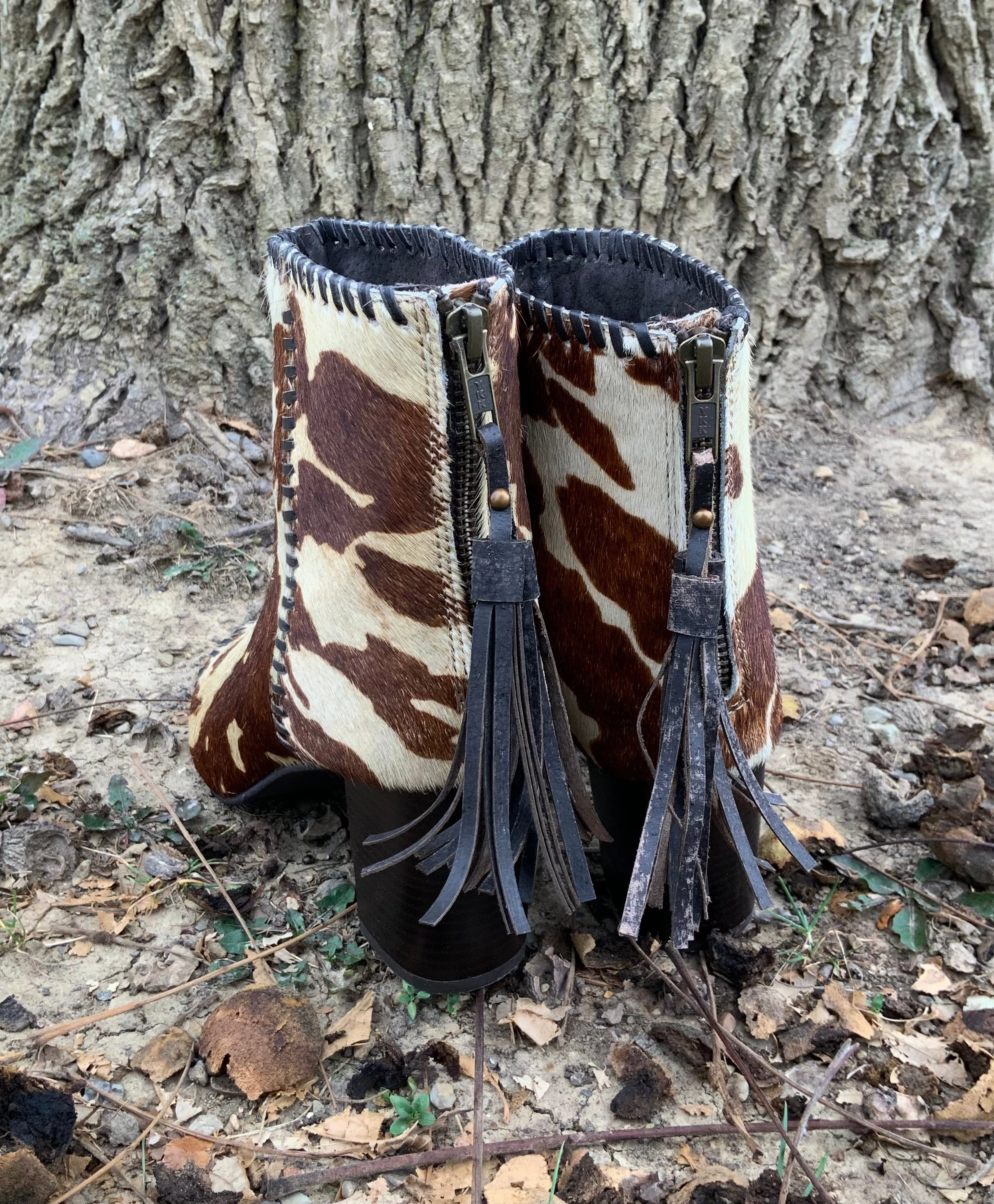 Roper Women's Betsy Red & White Genuine Cow Hide Open Toe Bootie Cowprint Sandal 0946-3069 Nightclub Chill Weather