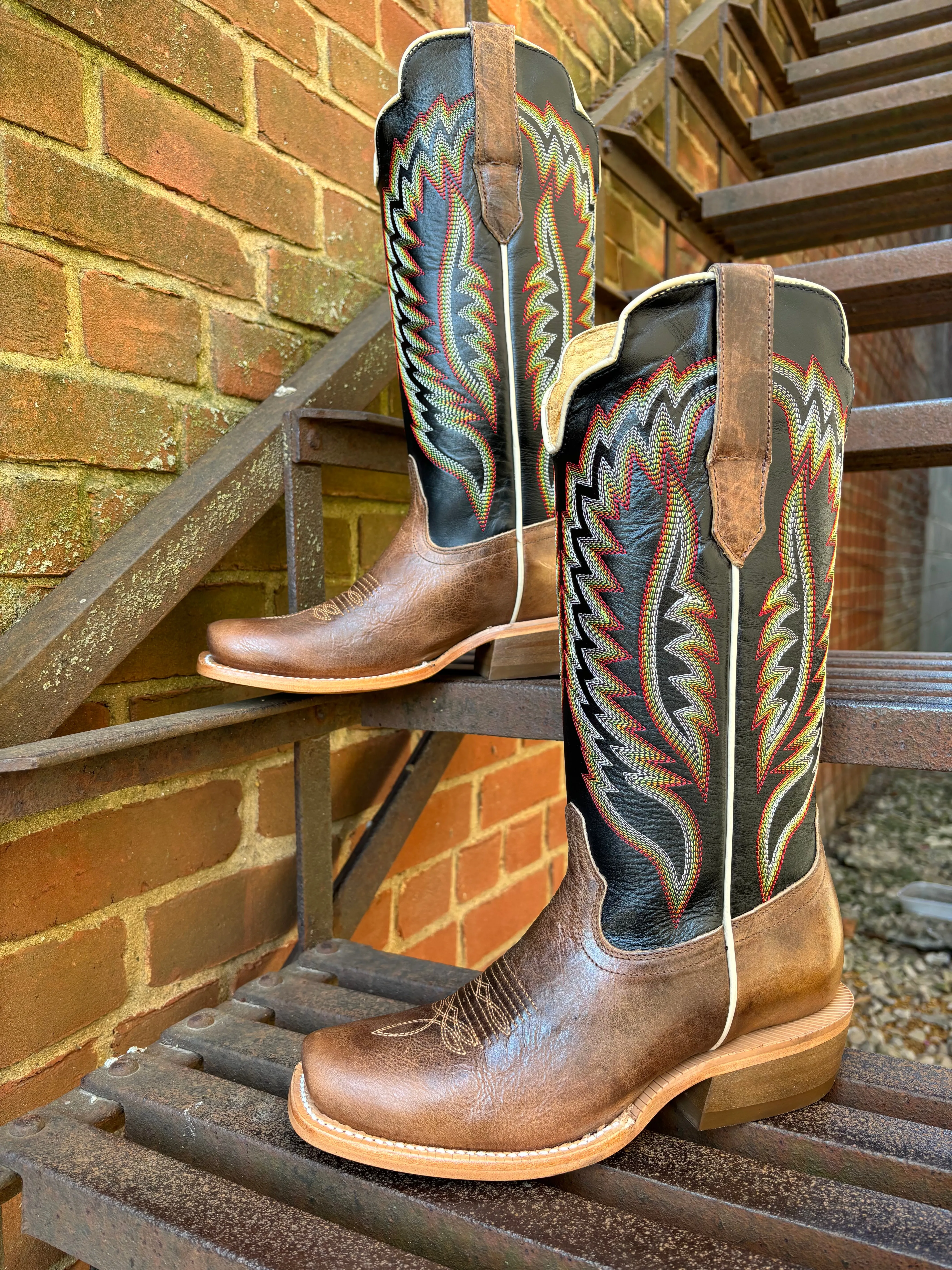 Versatile Look RW Ranch Women's Black Coffee & Sand Dune Narrow Square Toe Cowgirl Boots WRL0005-1