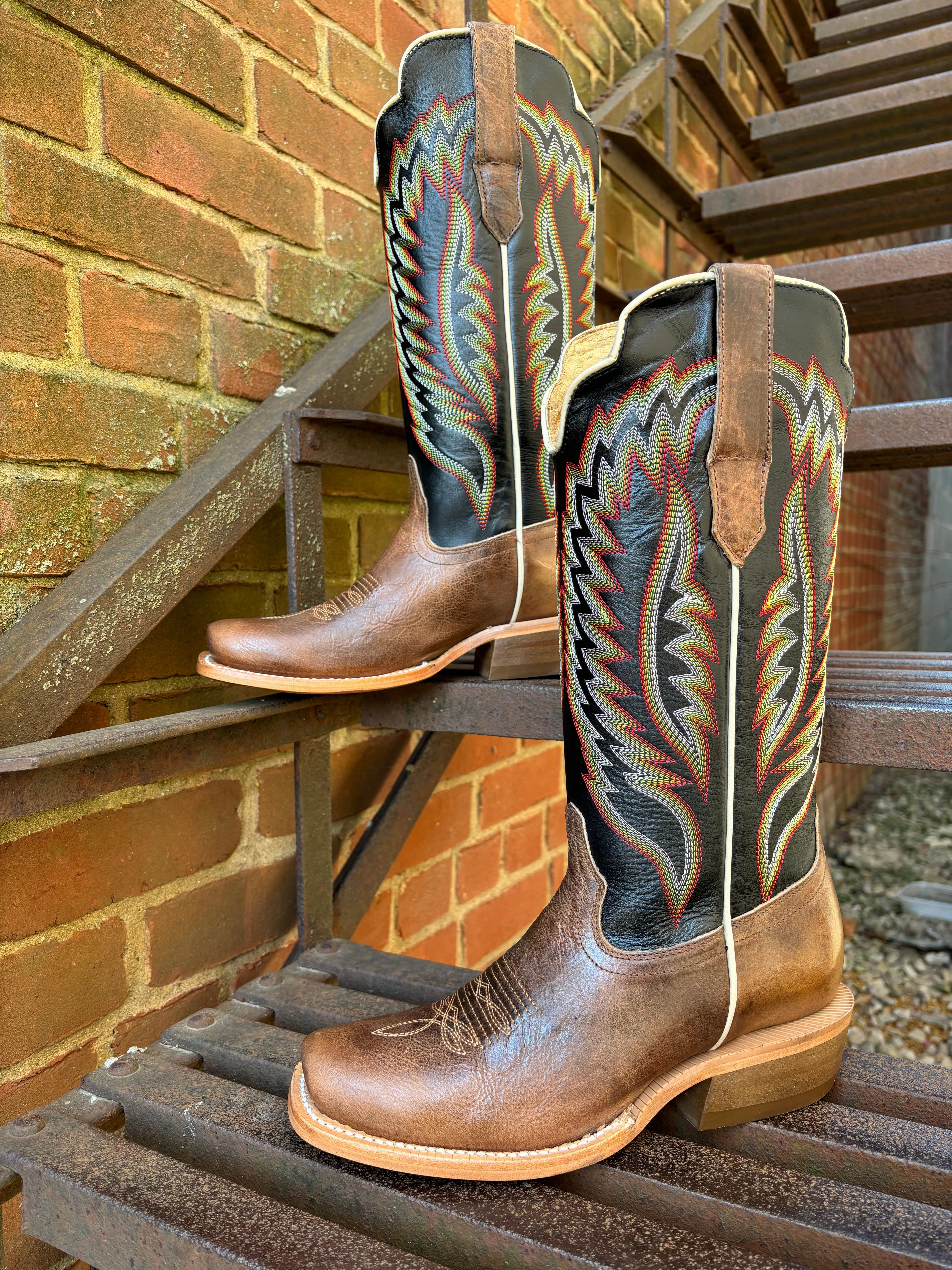 Versatile Look RW Ranch Women's Black Coffee & Sand Dune Narrow Square Toe Cowgirl Boots WRL0005-1