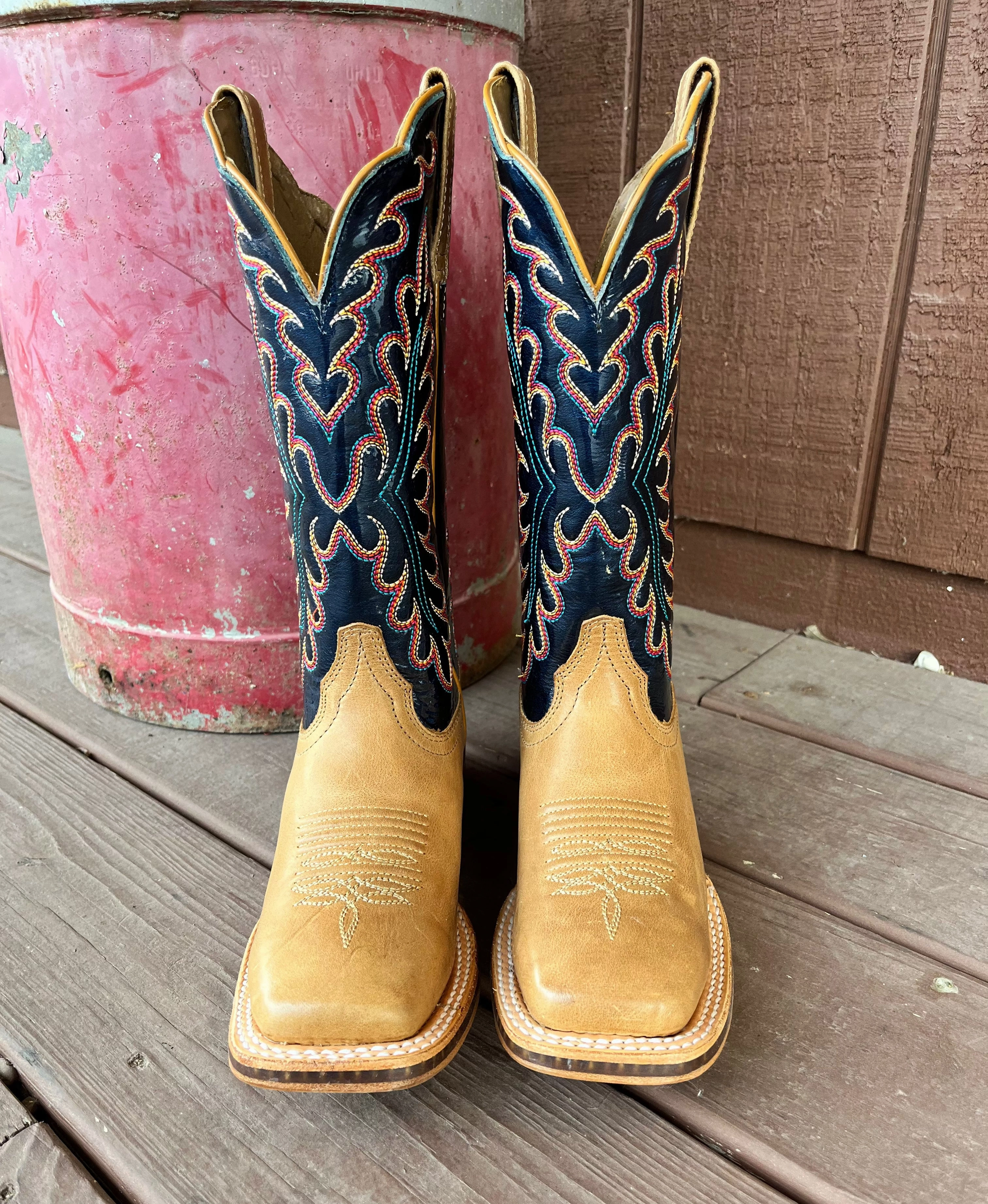 Crisp Edge Ariat Women's Darbie Buckskin & Patent Navy Top Square Toe Boots 10042388