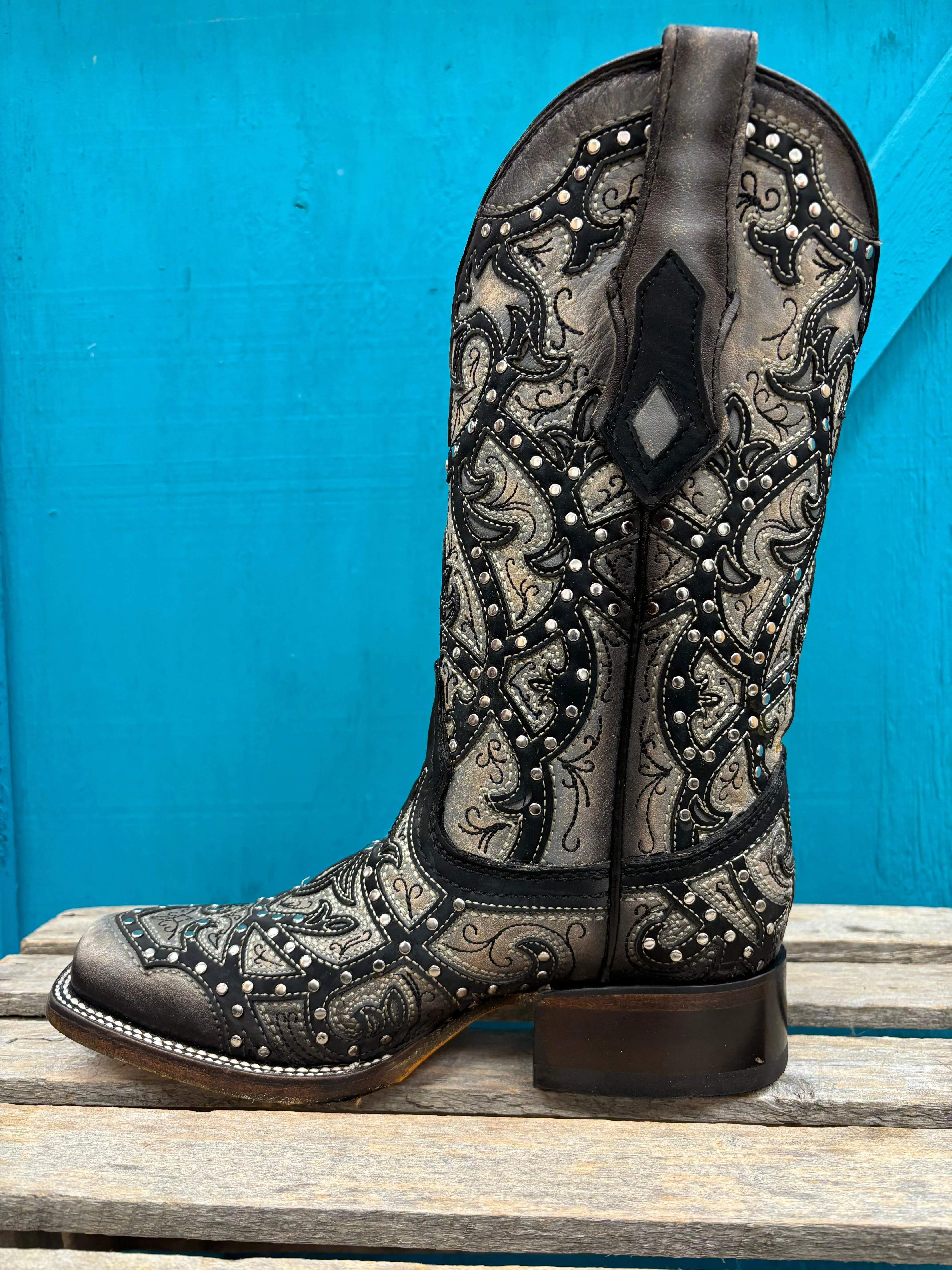 RubberOutsole Corral Women's Black Laser Embroidered & Studs Square Toe Cowgirl Boots C4046