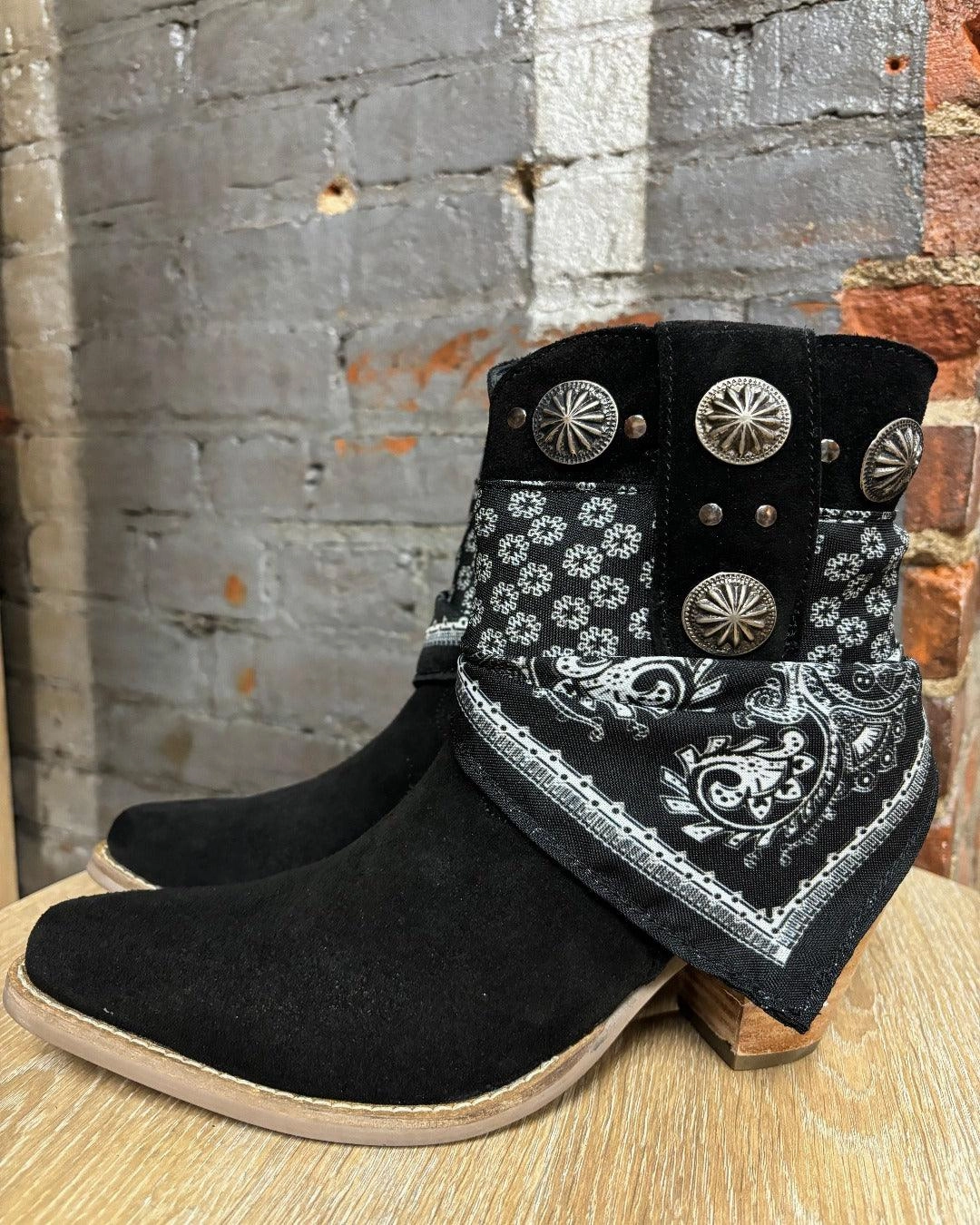 Pointed Toe Cowgirl Vibe Dingo Women's Black Bandida Cowgirl Ankle Booties DI184-BLK